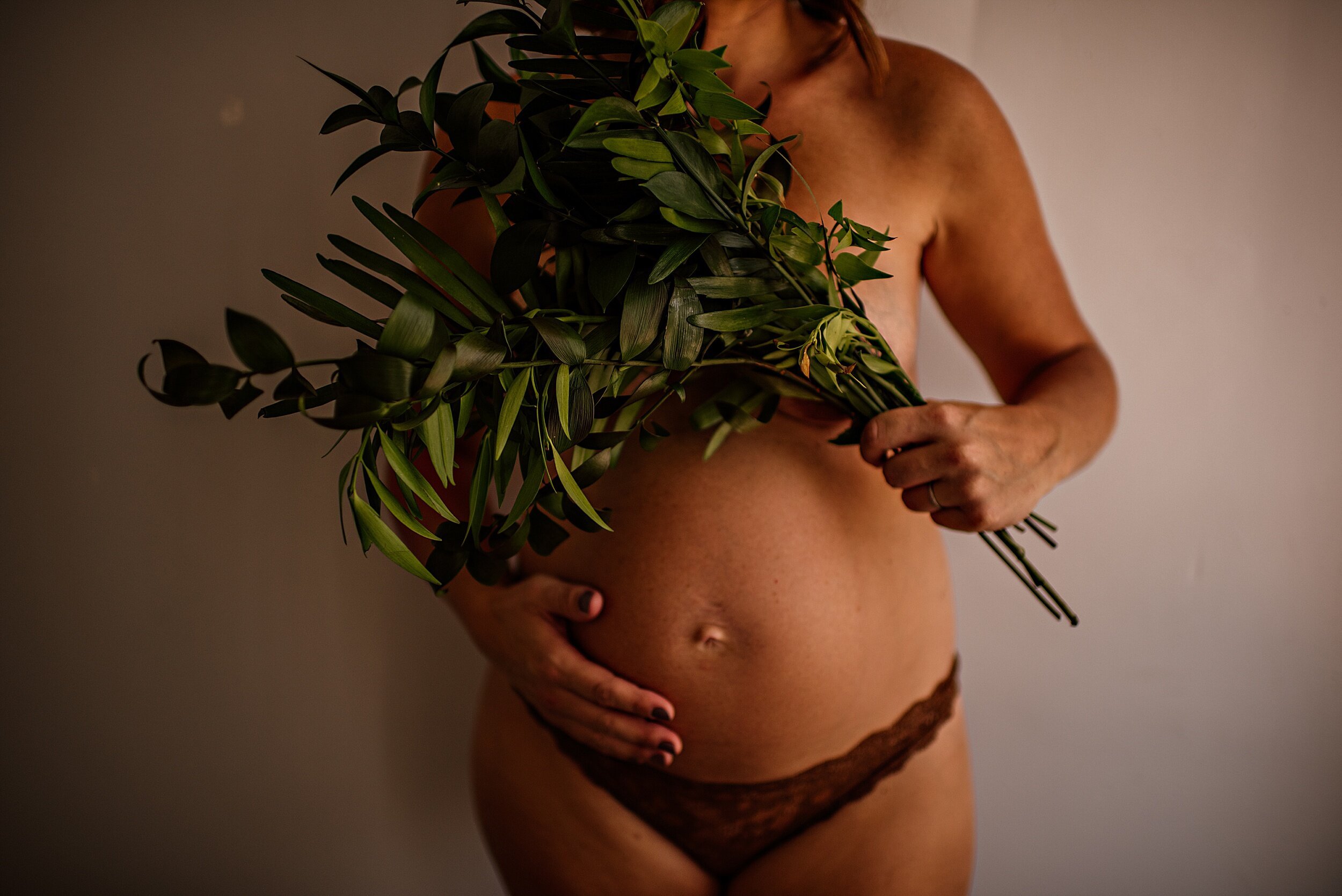 medina-ohio-maternity-studio-photographer-lauren-grayson-photography_0212.jpeg
