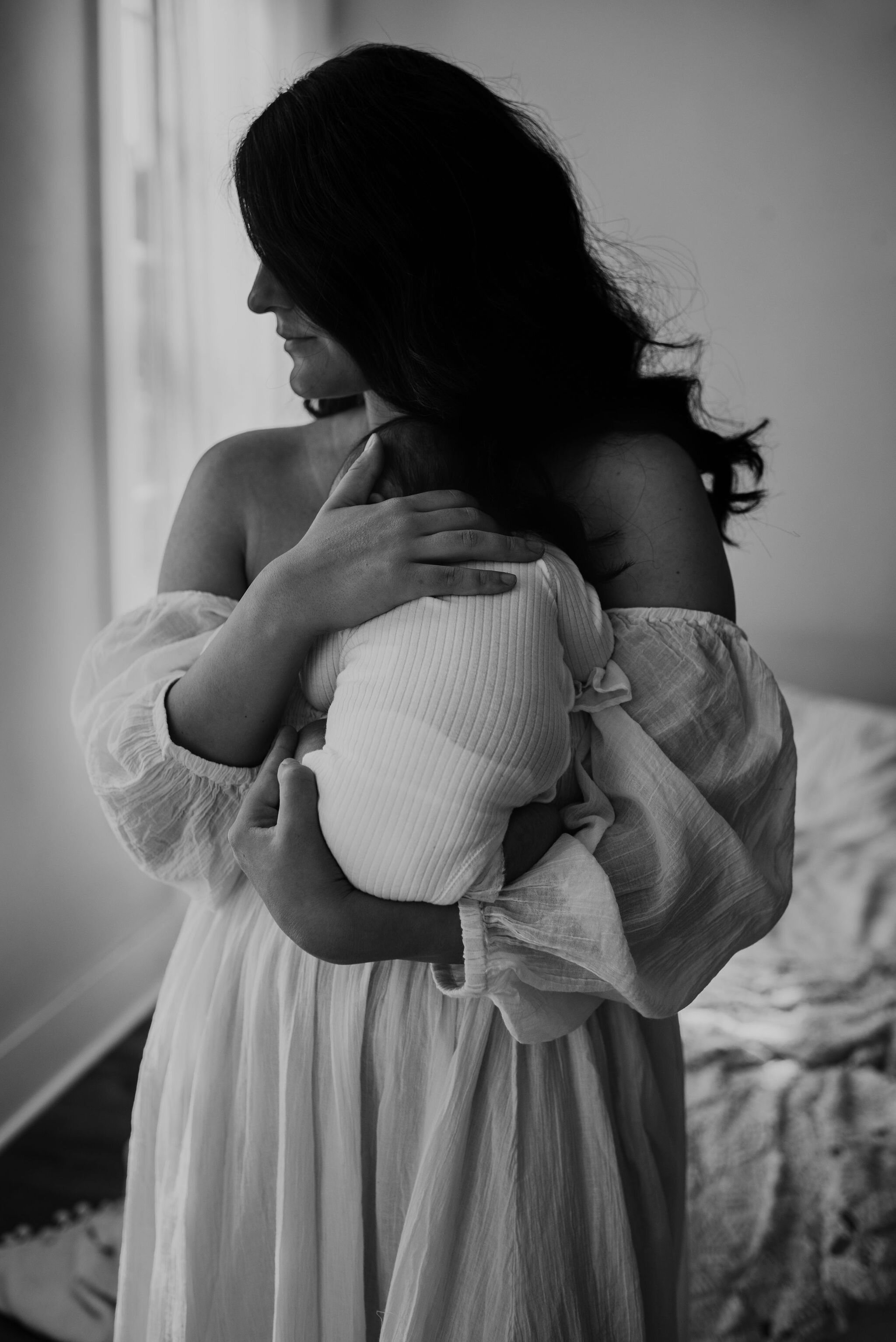 medina-ohio-newborn-photographer-lauren-grayson-studio-mom-baby-photos (5).jpeg