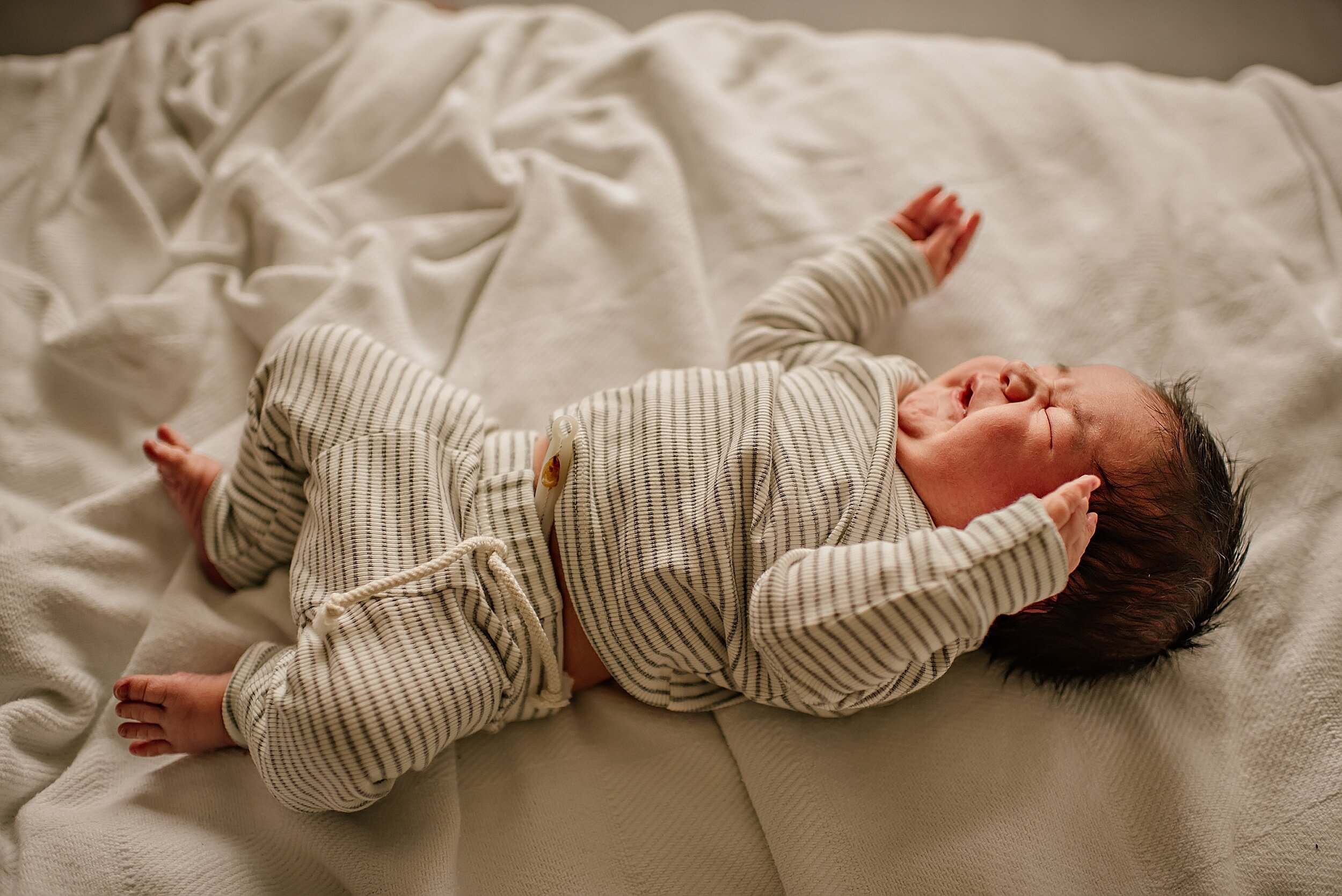 akron-city-ohio-photography-newborn-baby-fresh-48-hospital-session_0270.jpeg