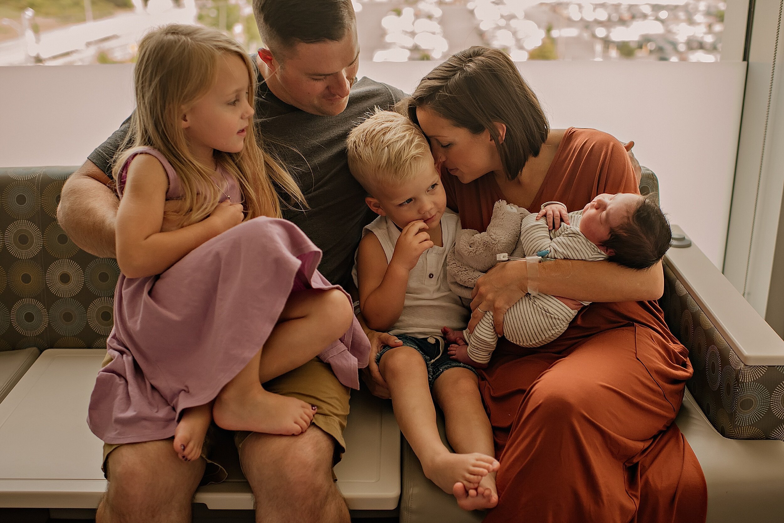 akron-city-ohio-photography-newborn-baby-fresh-48-hospital-session_0279.jpeg