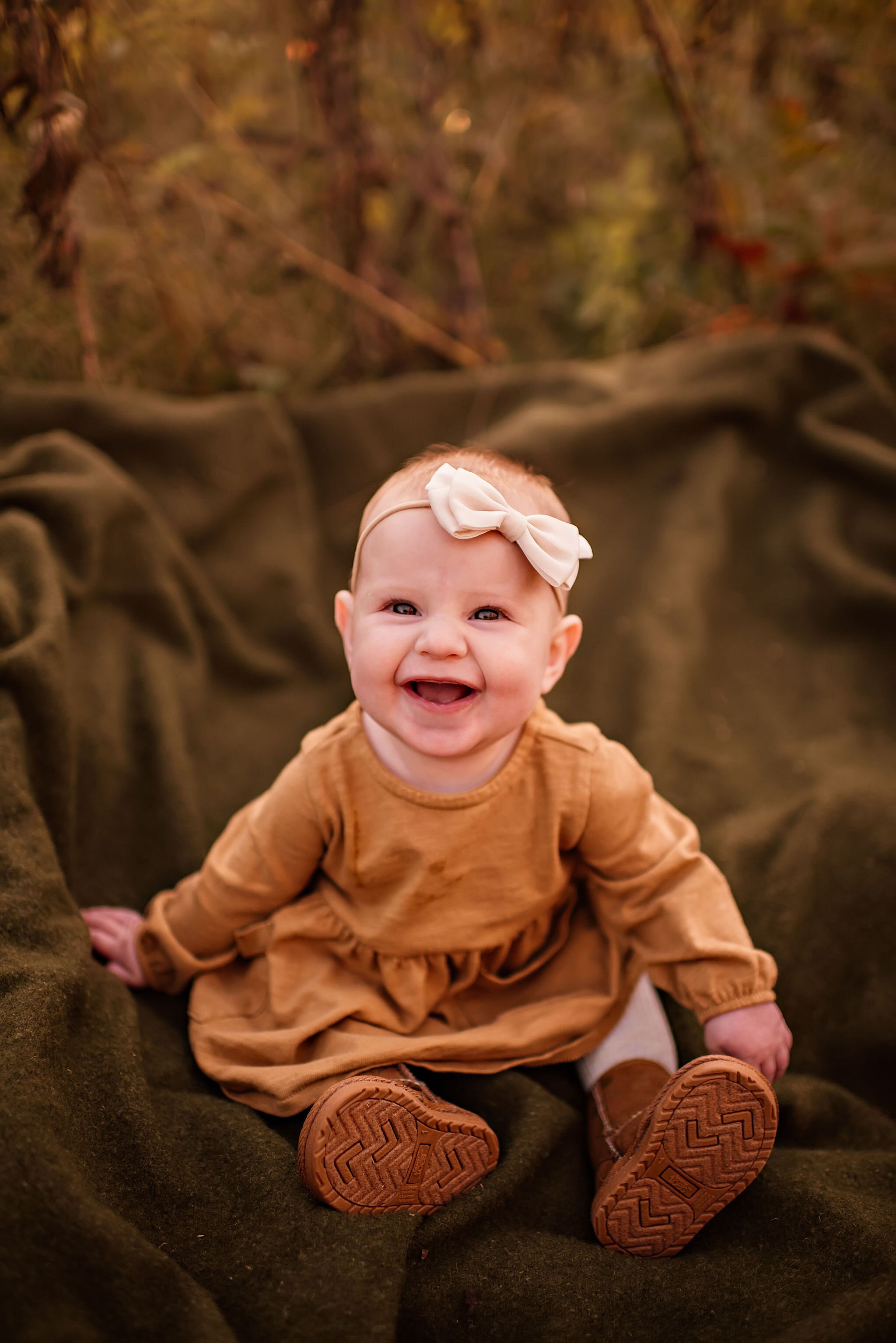 cleveland-ohio-fall-family-photo-session-outdoors-lauren-grayson-photography (1).jpeg