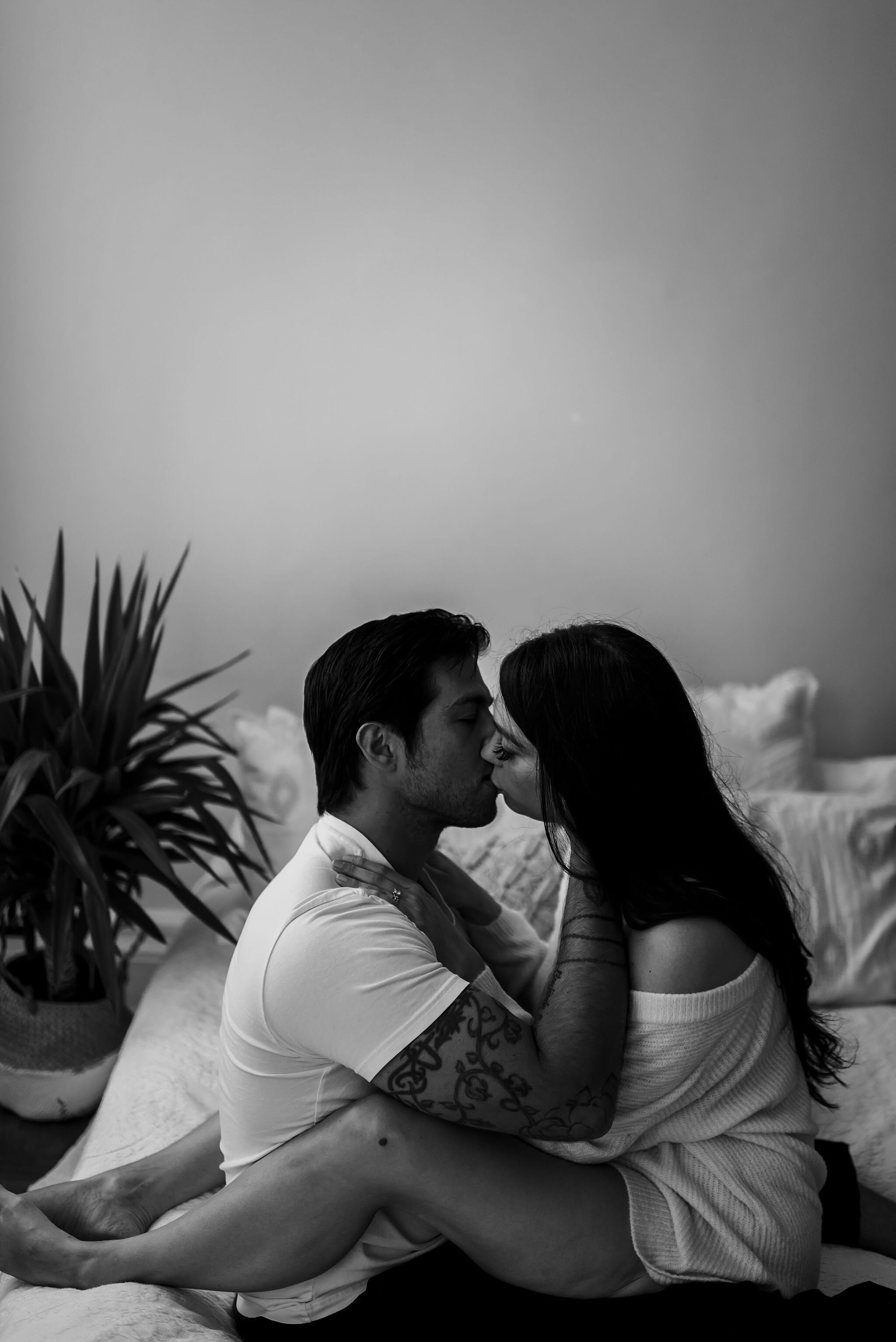 intimate-couples-engagement-photo-session-studio-medina-ohio-lauren-grayson-photography (11).jpeg