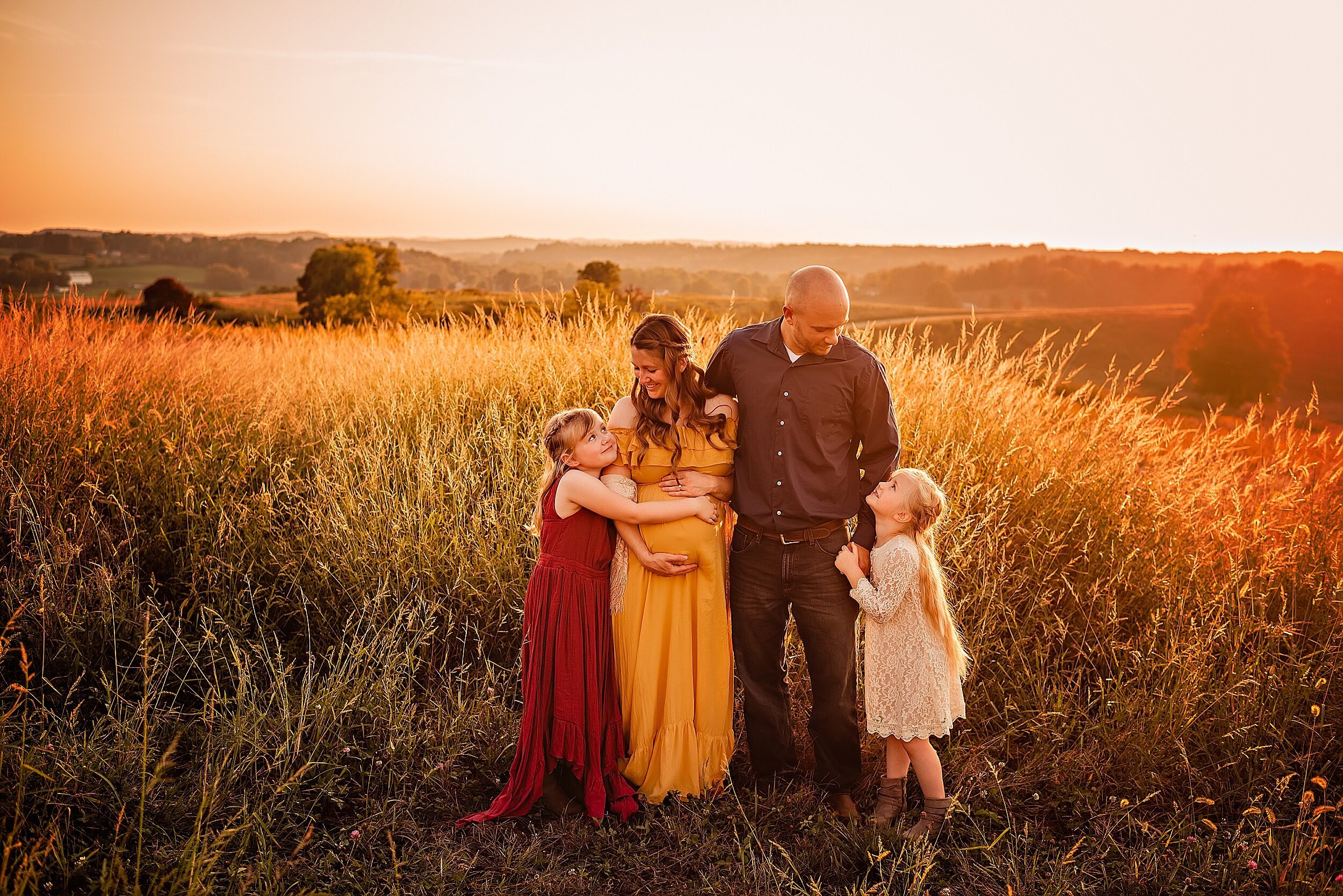 canton-ohio-family-maternity-session-outdoor-sunset-fields-lauren-grayson-photography_0110.jpeg