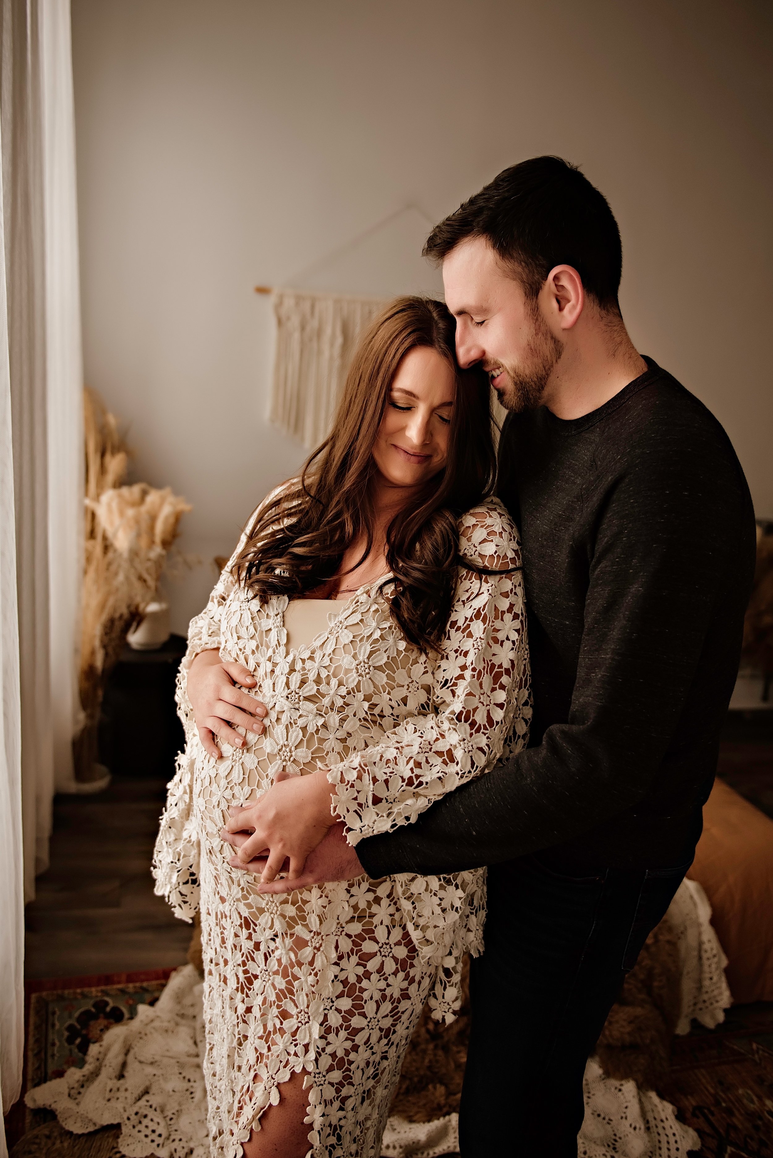 CLEVELAND-maternity-PHOTOGRAPHER-LAUREN-GRAYSON-STUDIO-PHOTo-session3.jpg