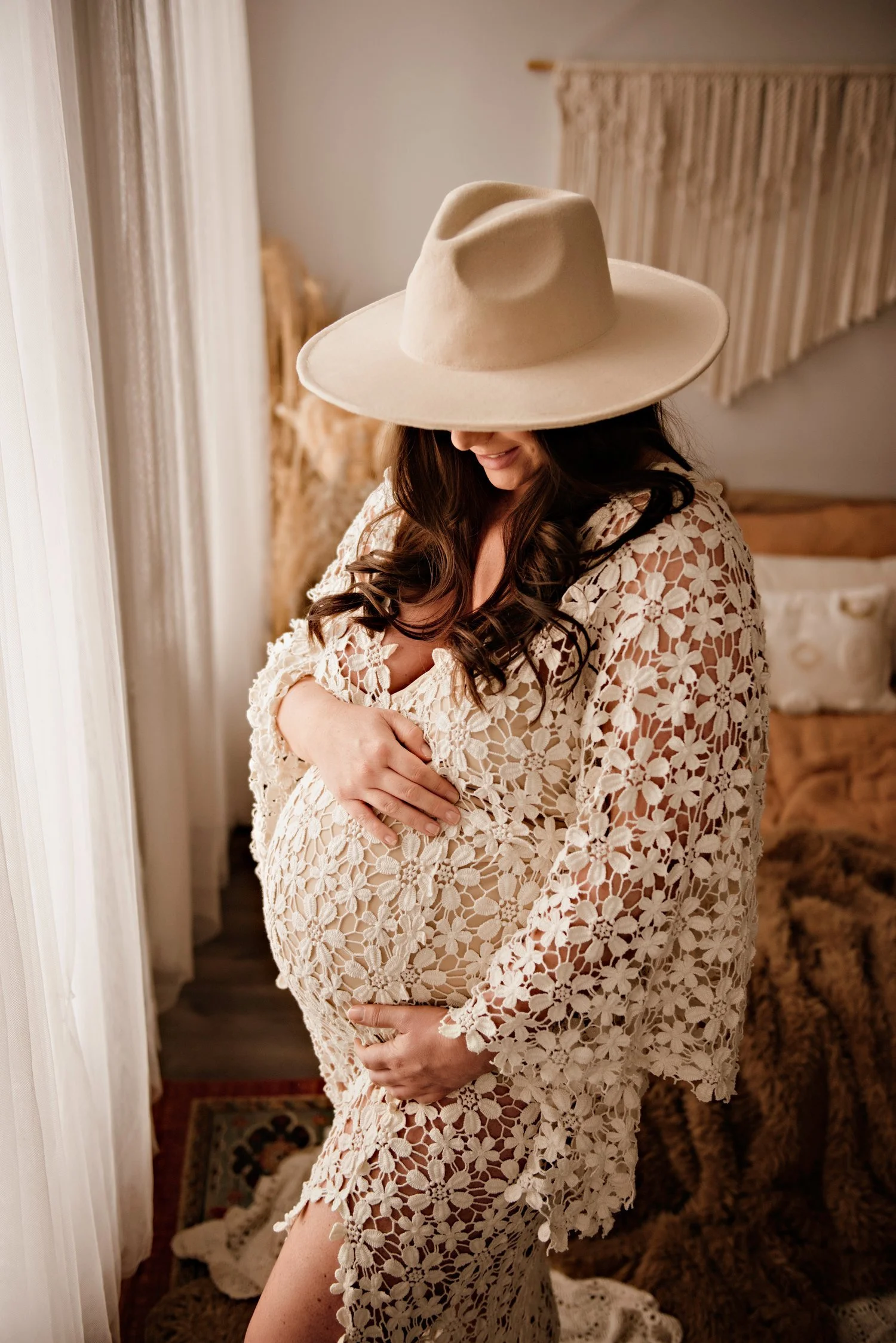 CLEVELAND-maternity-PHOTOGRAPHER-LAUREN-GRAYSON-STUDIO-PHOTo-session2.jpeg