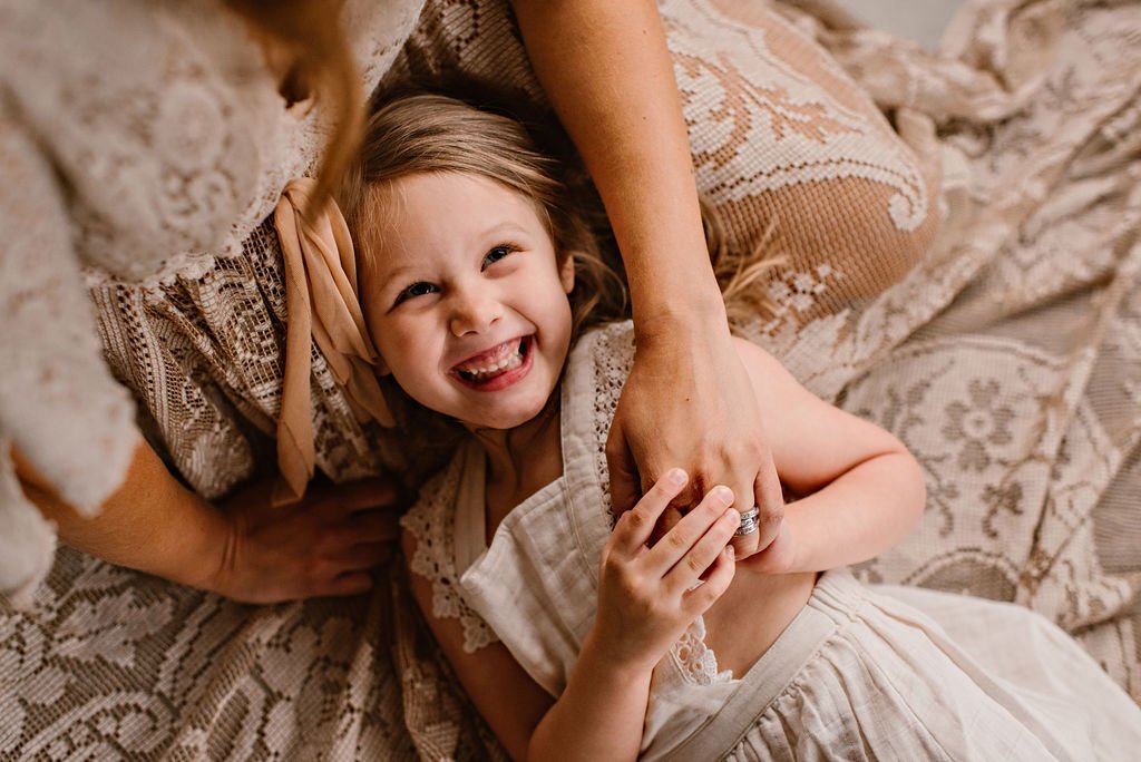 cleveland-ohio-family-photographer-motherhood-studio-session6.jpg