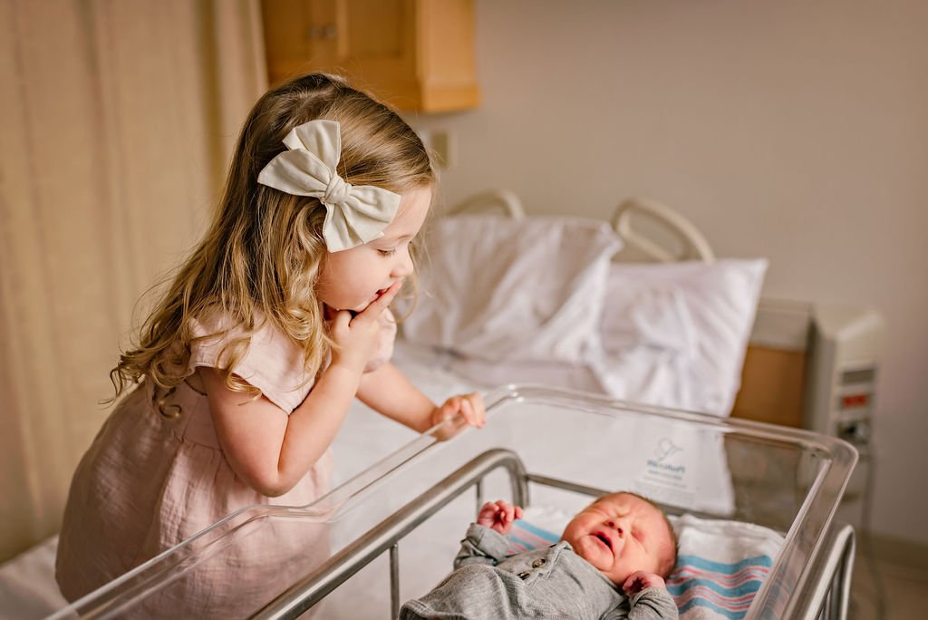 cleveland-ohio-newborn-hospital-family-fresh-48-birth-photographer14.jpg