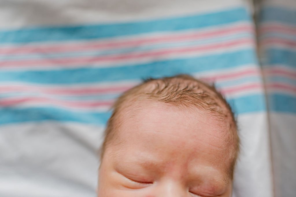 cleveland-ohio-newborn-hospital-family-fresh-48-birth-photographer36.jpg
