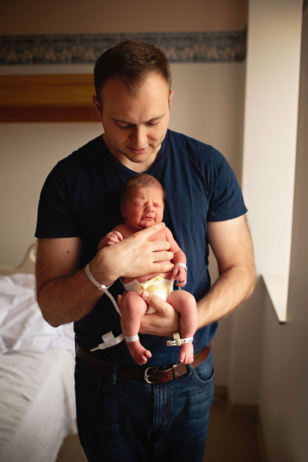 cleveland-ohio-newborn-hospital-family-fresh-48-birth-photographer43.jpg
