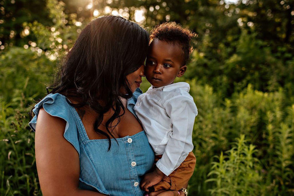 cleveland-ohio-family-photographer-outdoor-photo-session-2.jpg