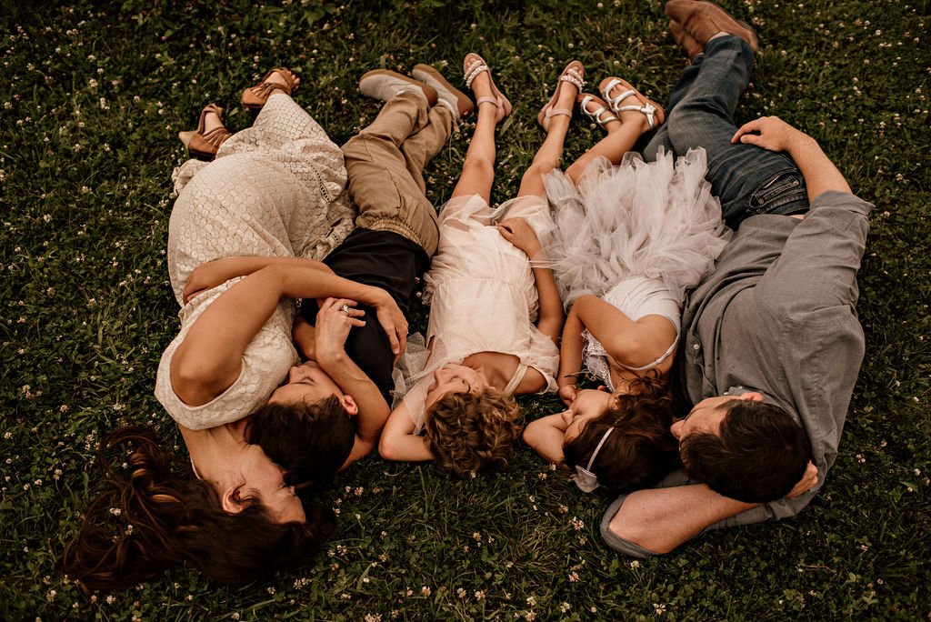 columbus-ohio-family-photographer-outdoor-rain-summer-session5.jpg