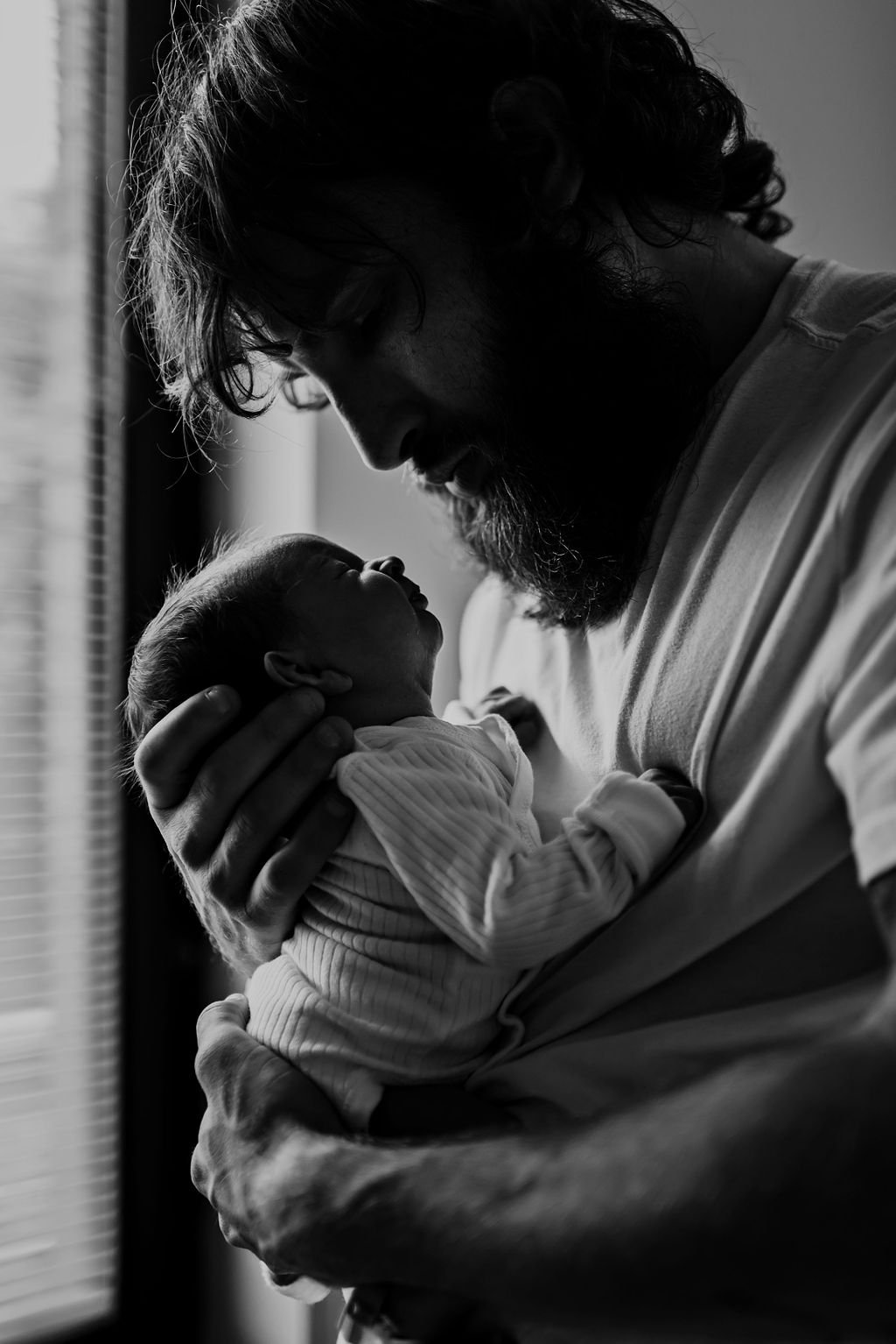 akron-general-cleveland-clinic-maternity-newborn-postpartum-fresh-48-hospital-photo-session20.jpg