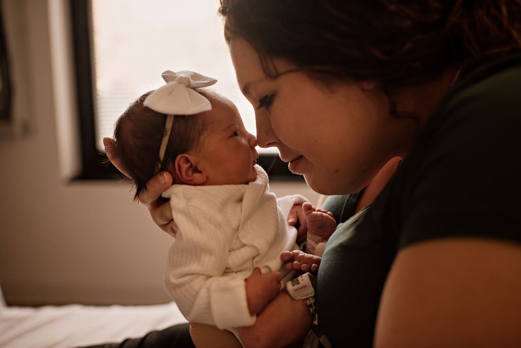 akron-general-cleveland-clinic-maternity-newborn-postpartum-fresh-48-hospital-photo-session32.jpg