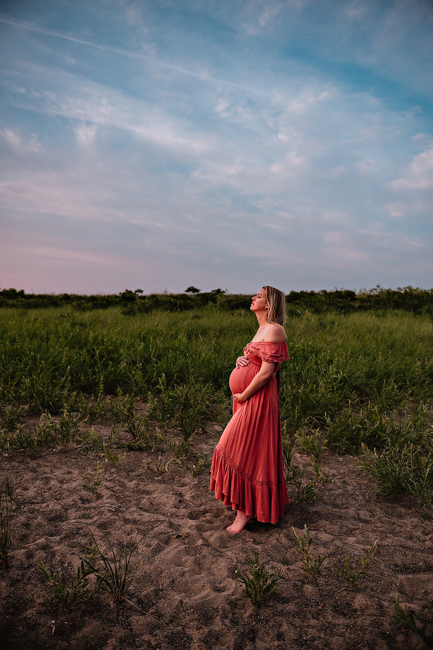 lake-erie-cleveland-ohio-beach-maternity-motherhood-family-session-lauren-grayson-photography21 copy.jpg