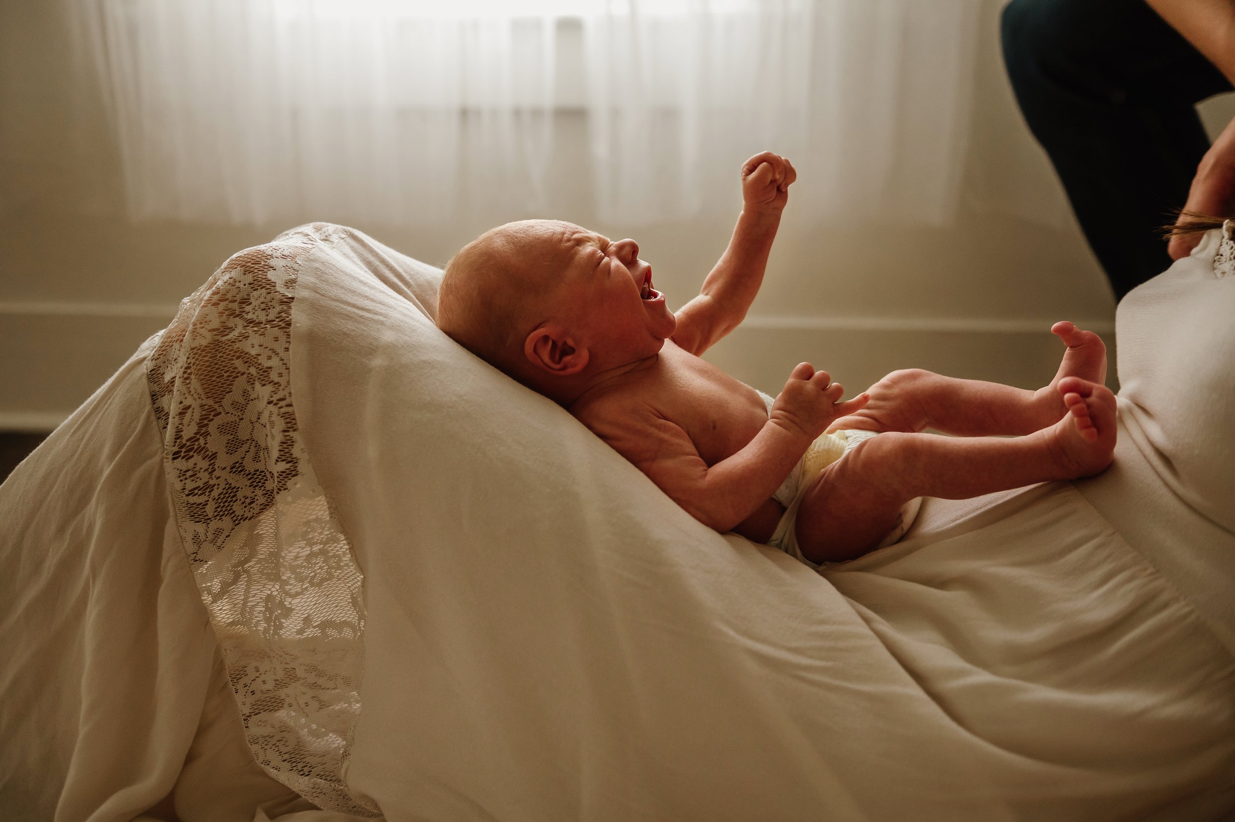 medina-ohio-newborn-photographer-studio-family-session-31.jpg