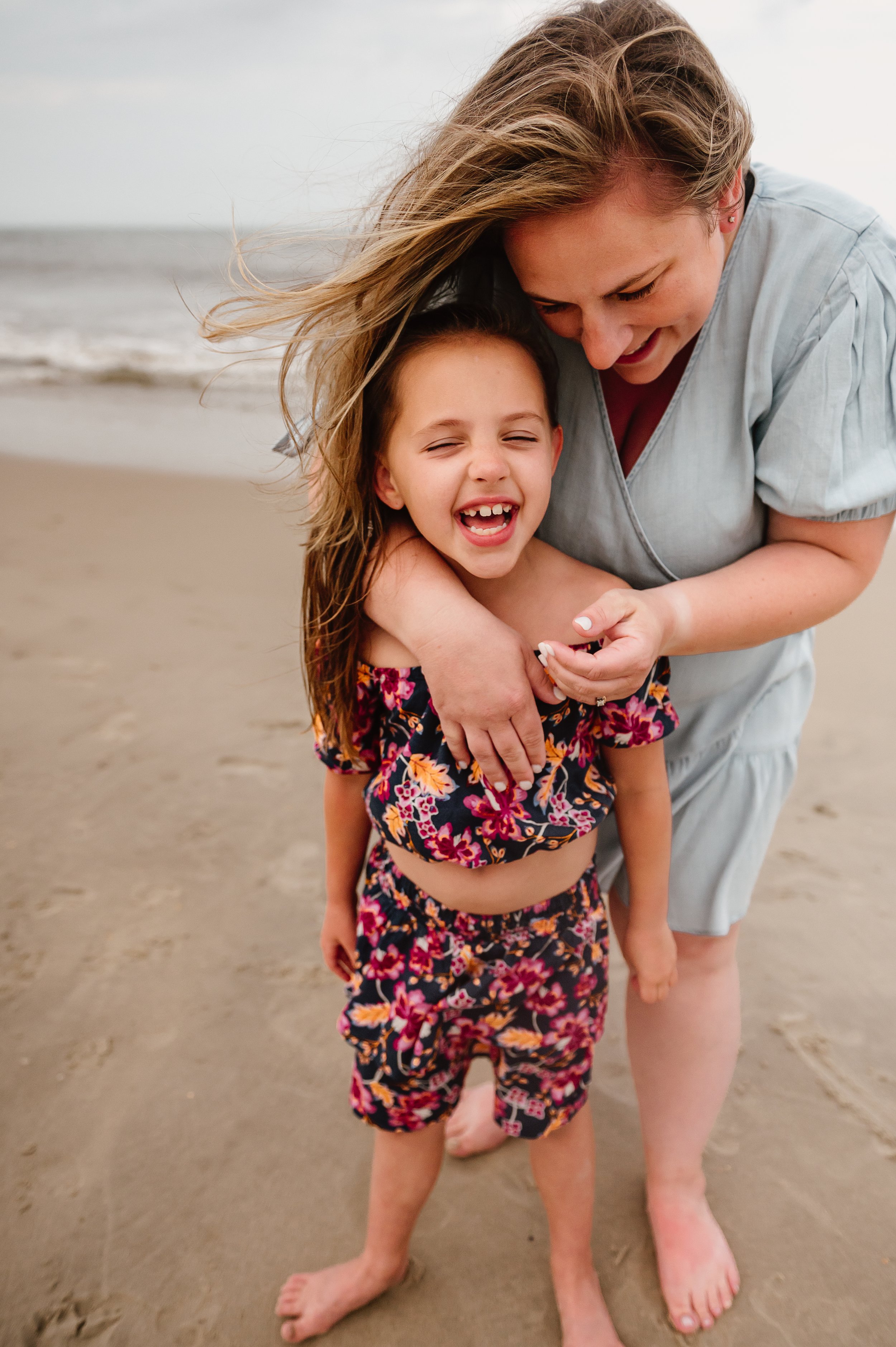 outerbanks-north-carolina-family-photographer-beach-session-15.jpg