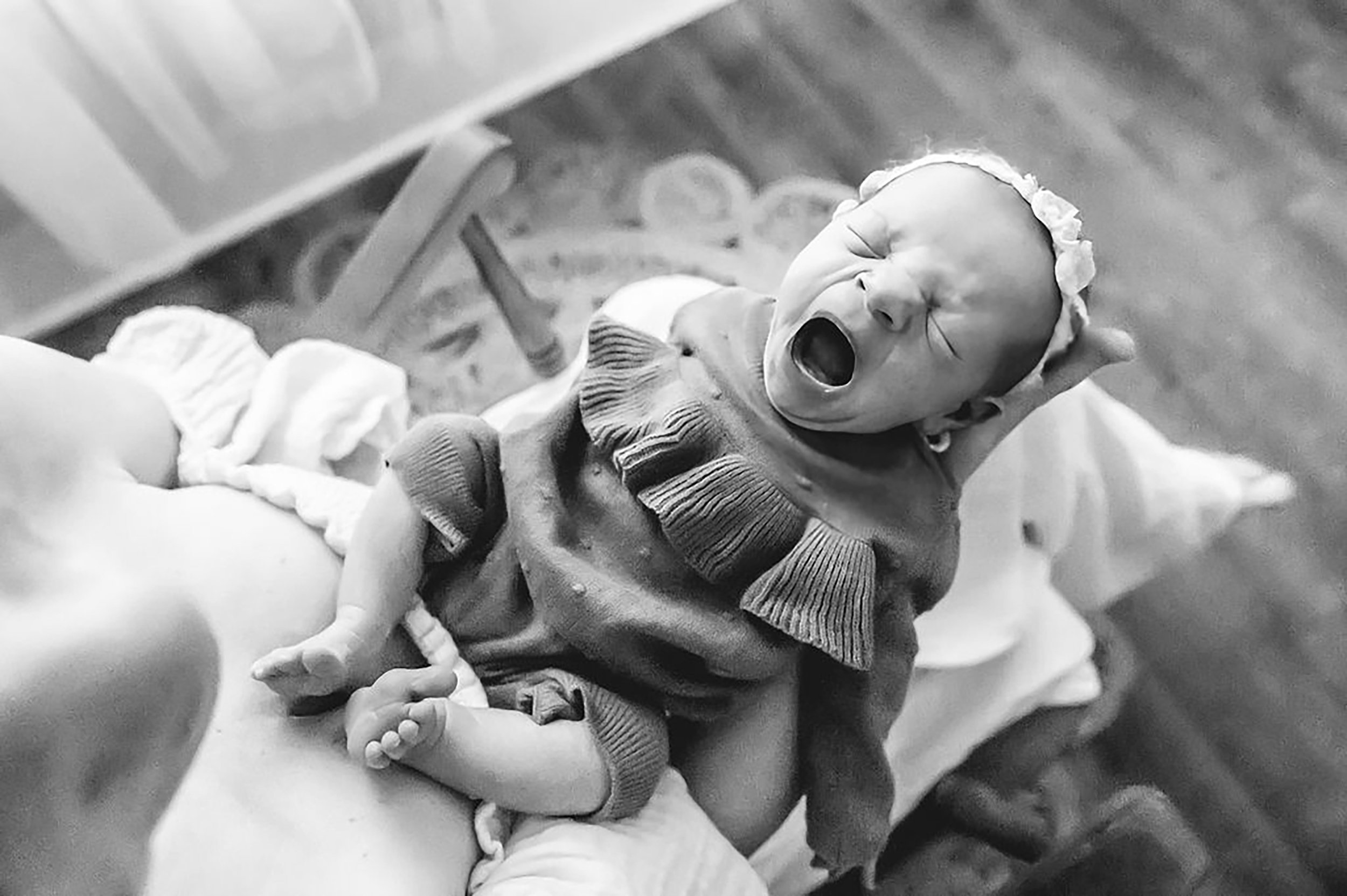 family-studio-newborn-baby-session-medina-ohio-14.jpg