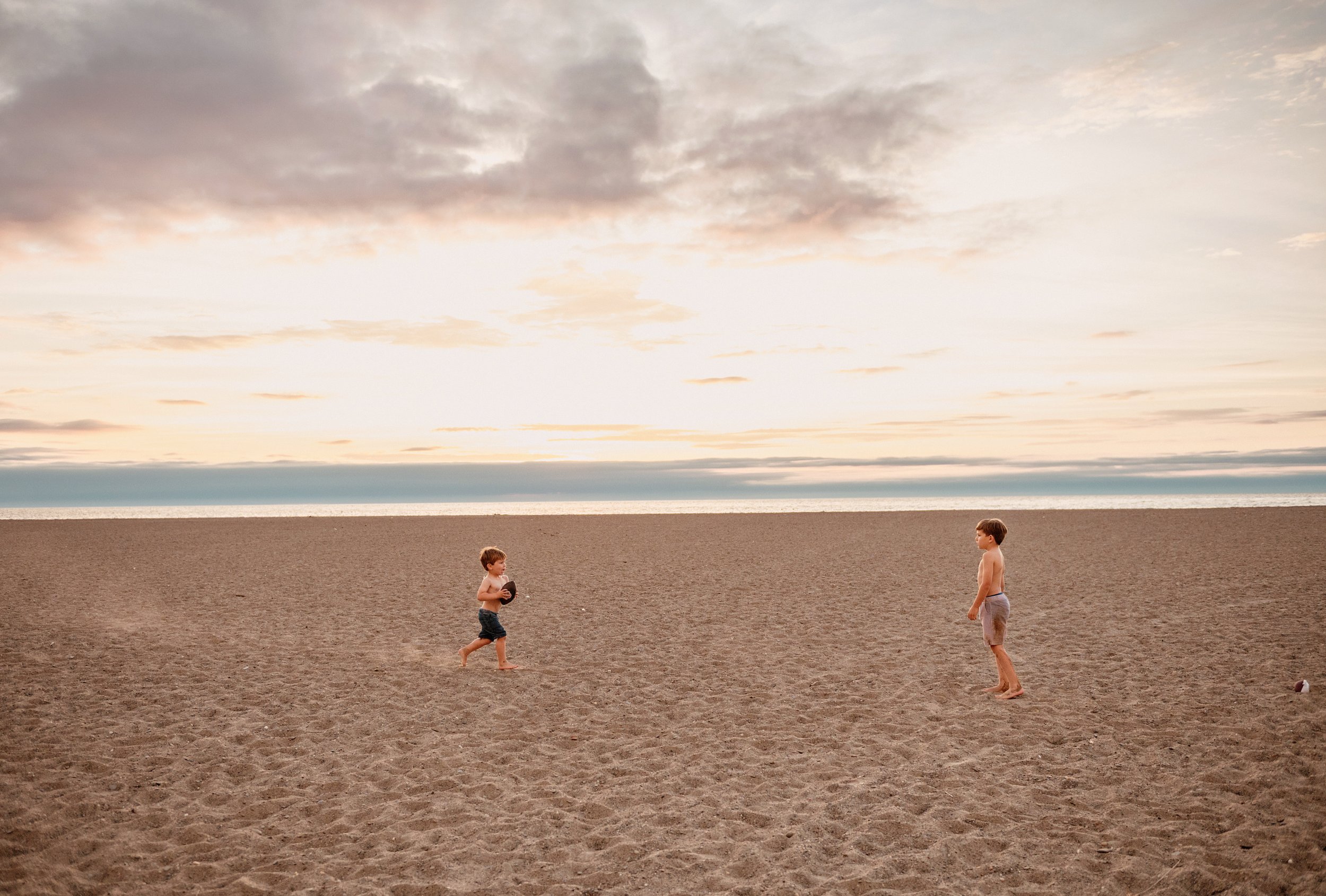 family-lifestyle-photography-session-beach-lake-erie-mentor-headlands-ohio-26.jpg