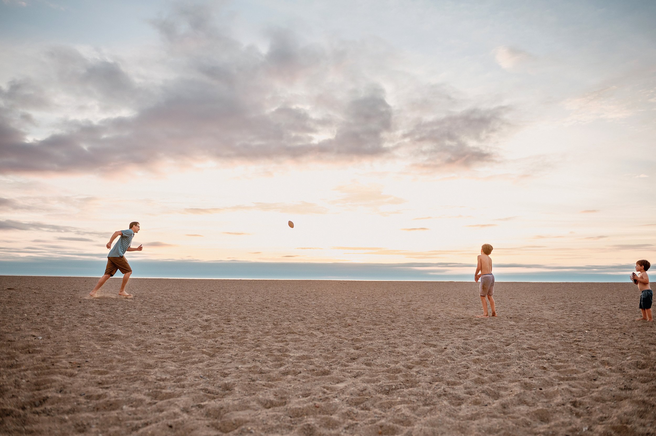 family-lifestyle-photography-session-beach-lake-erie-mentor-headlands-ohio-27.jpg