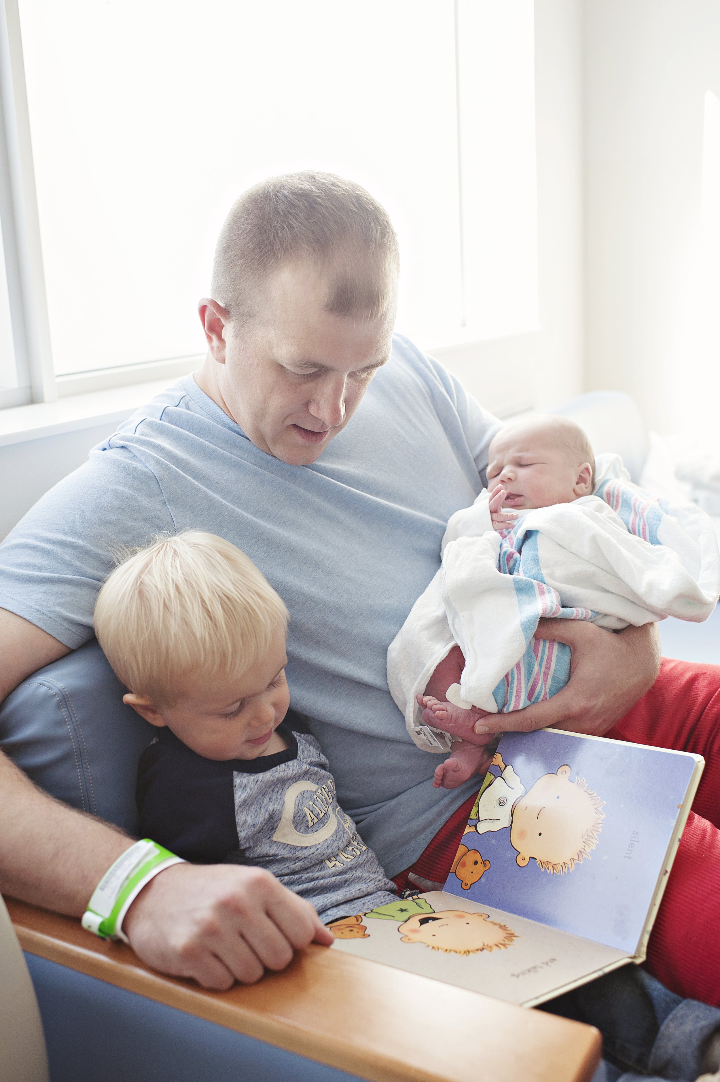 cleveland-ohio-birth-newborn-family-fresh-48-photography-25.jpg