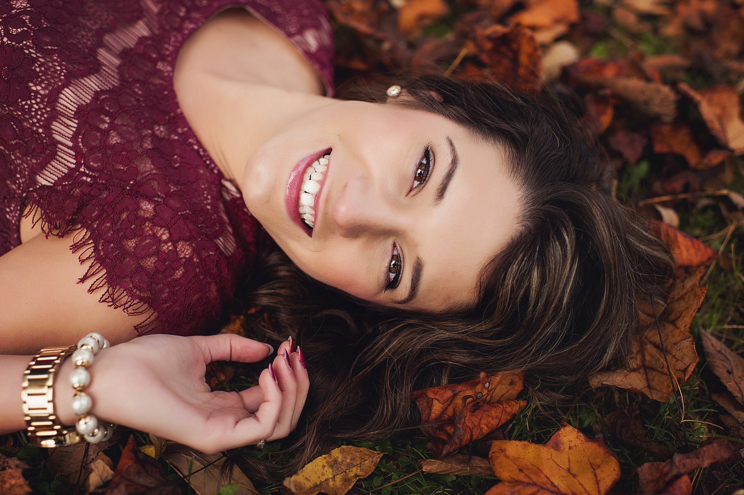 akron-ohio-senior-photographer-fall-outdoor-session-6.jpg