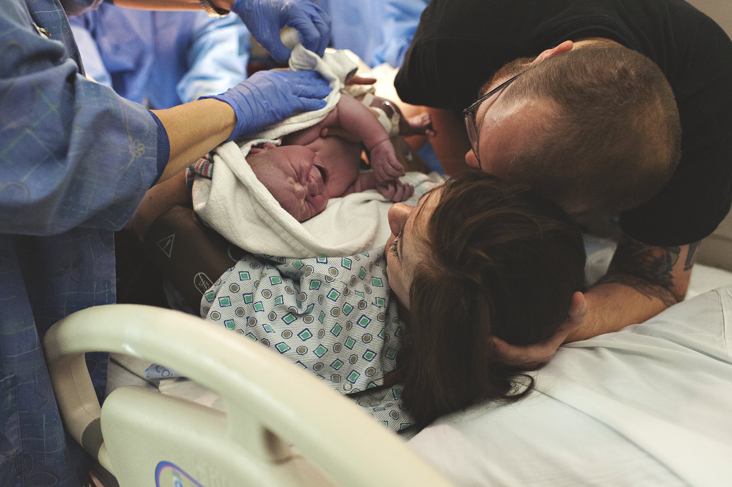 birth-photographer-akron-ohio-hospital-photo-session-28.jpg