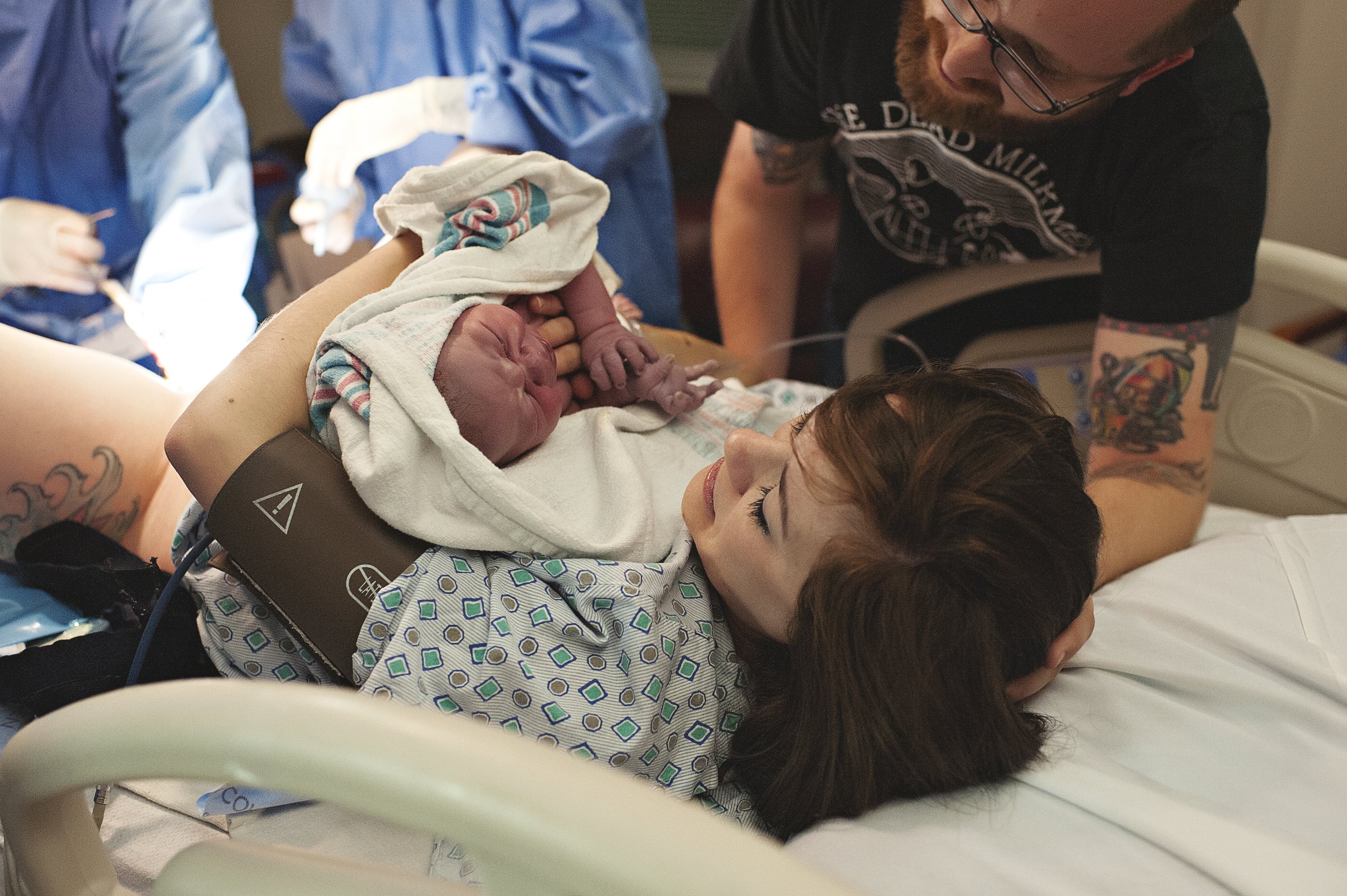 birth-photographer-akron-ohio-hospital-photo-session-33.jpg