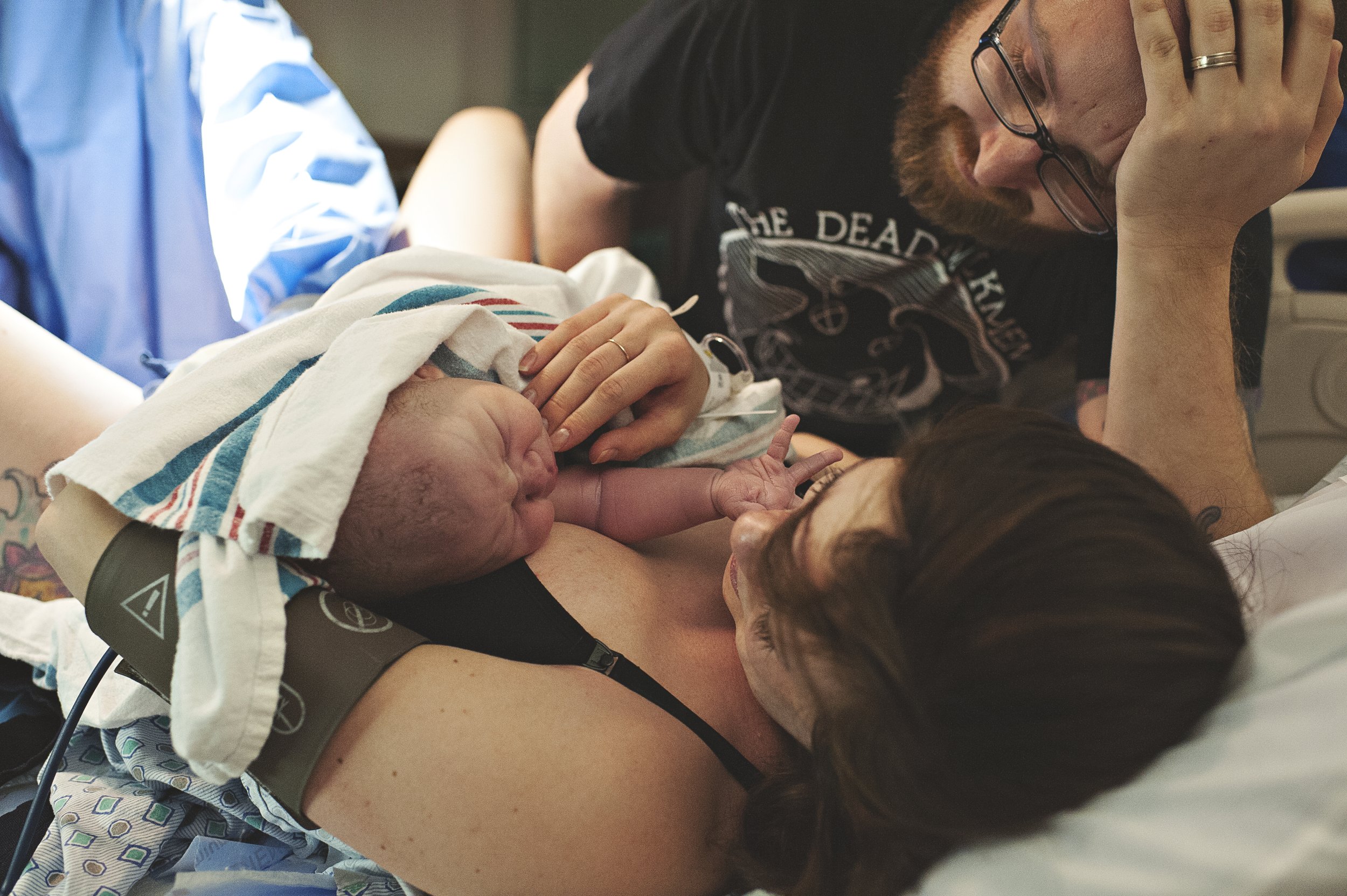 birth-photographer-akron-ohio-hospital-photo-session-49.jpg