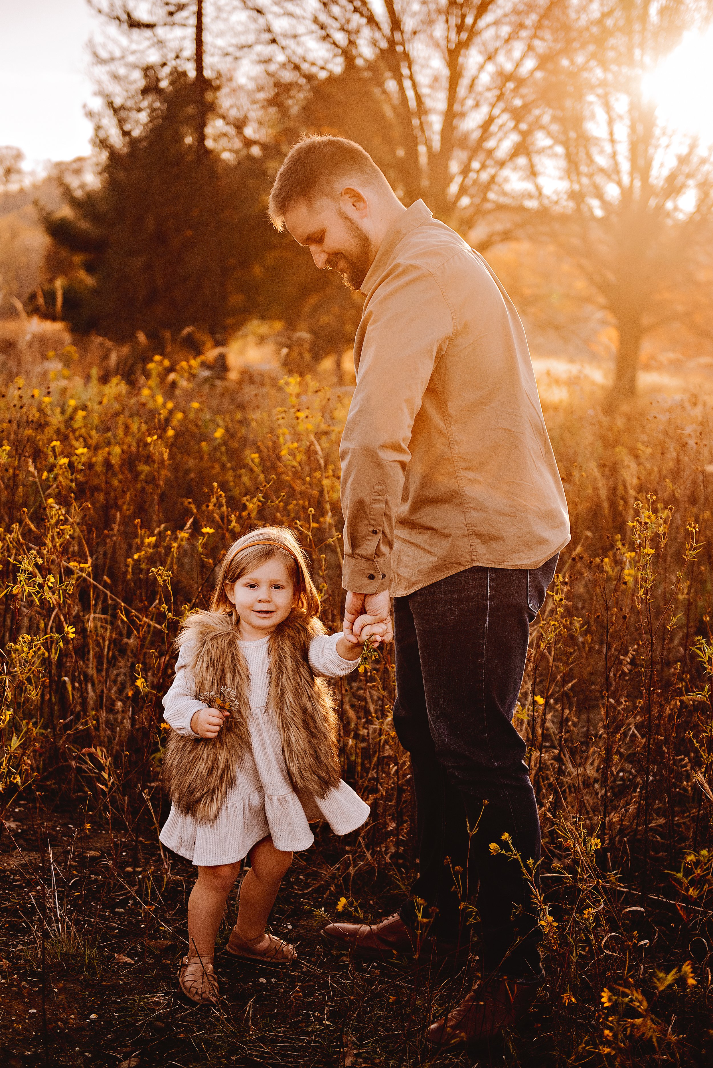 akron-ohio-family-photographer-lauren-grayson-fall-outdoor-photos-14.jpg