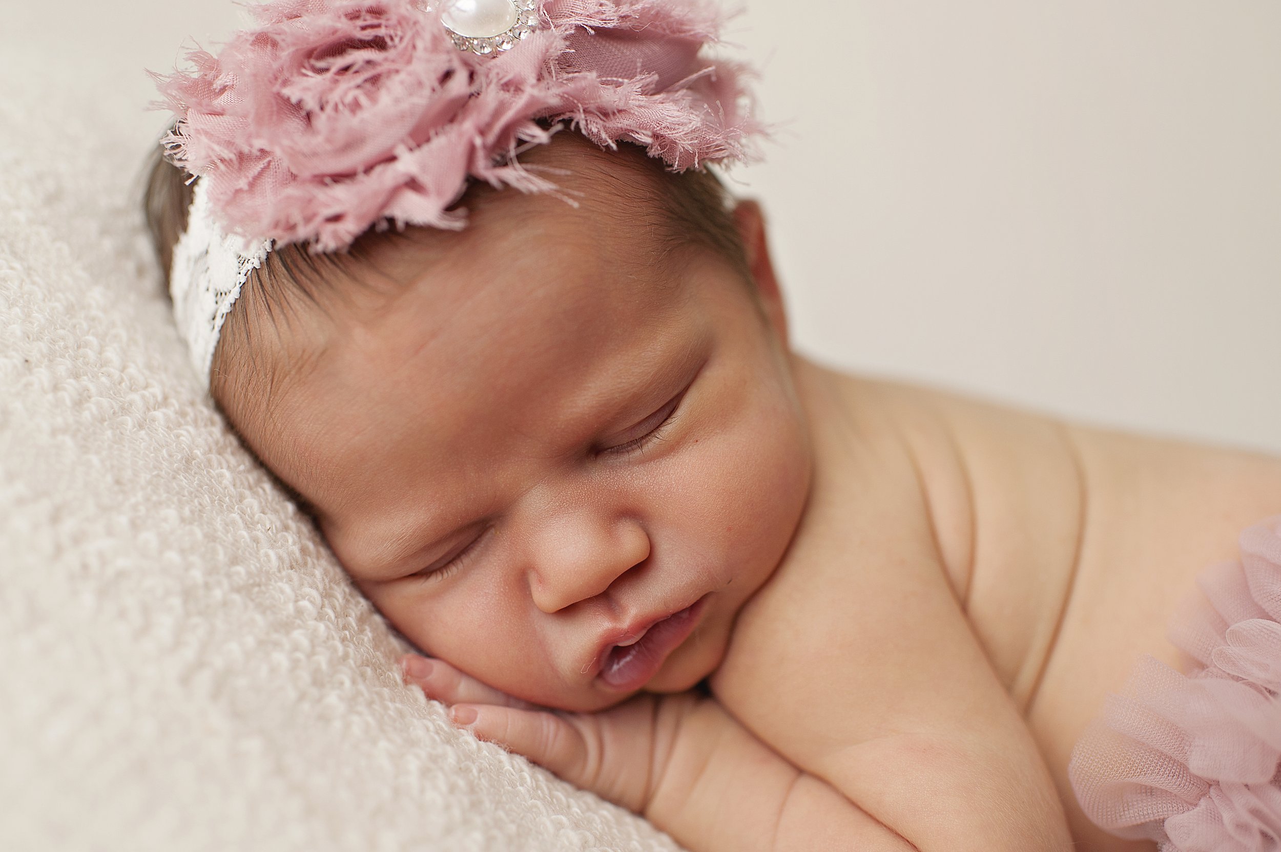 medina-ohio-newborn-photographer-studio-12.jpg