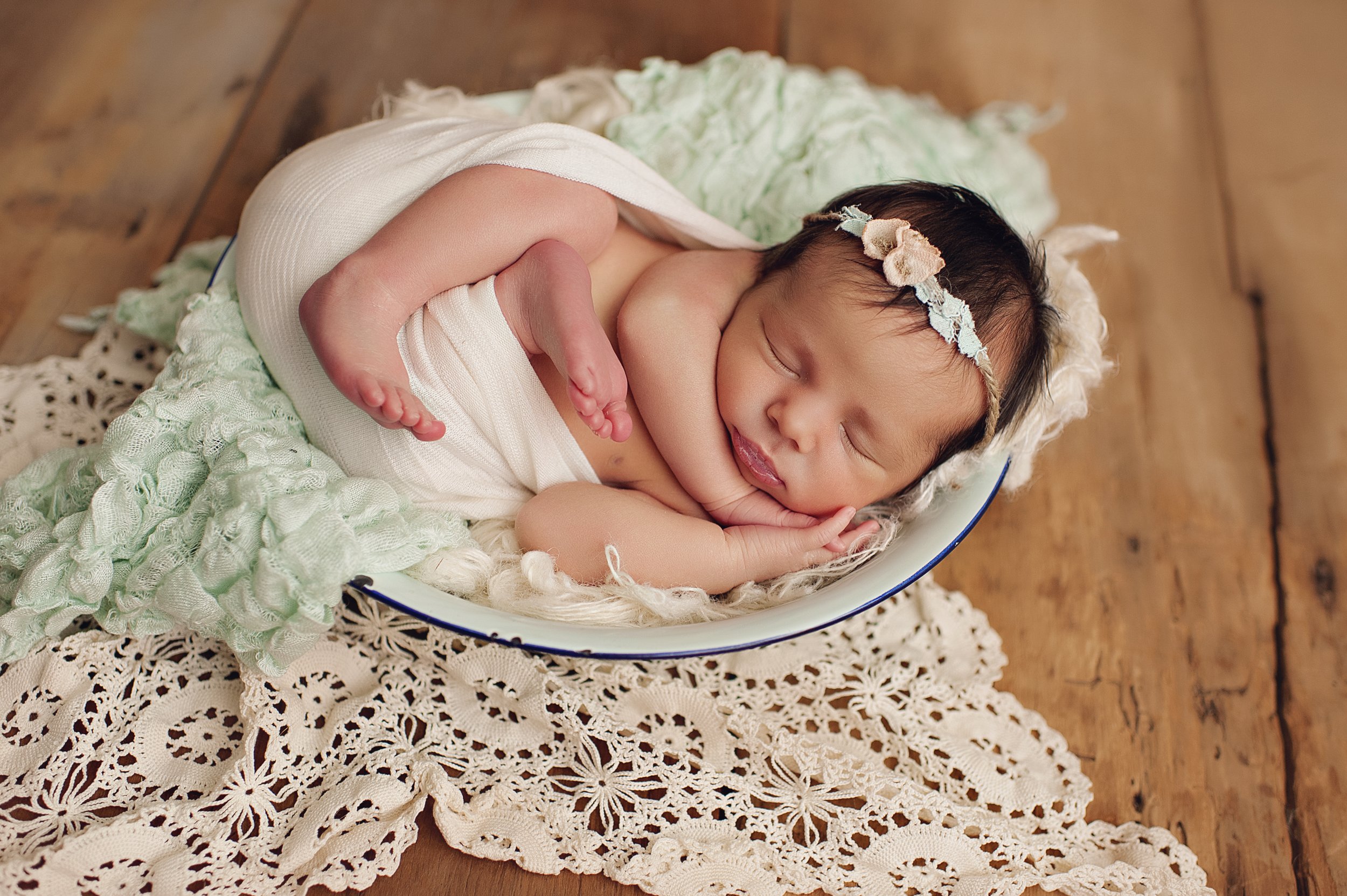 cleveland-ohio-newborn-studio-photographer-4.jpg