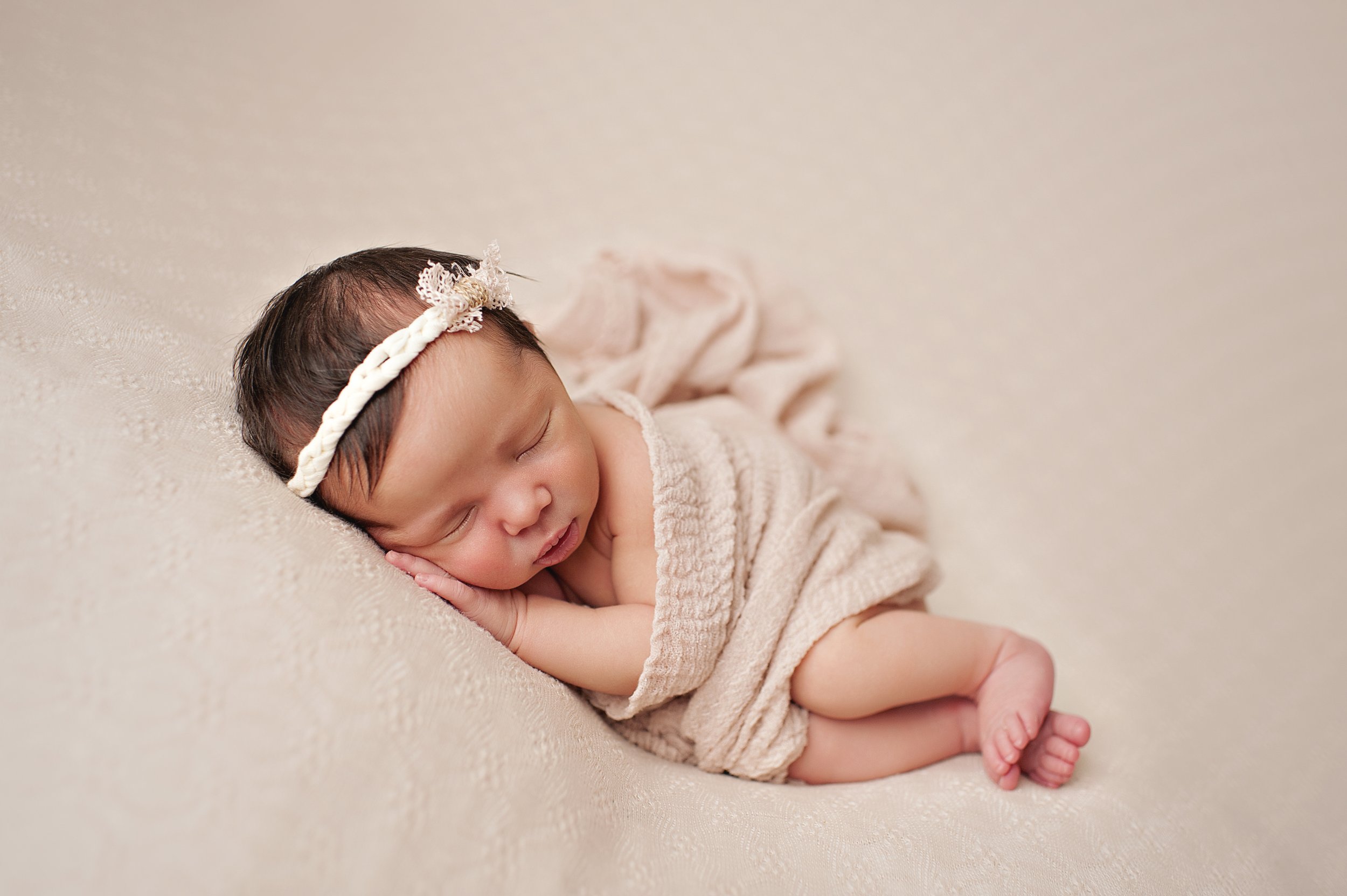 cleveland-ohio-newborn-studio-photographer-26.jpg