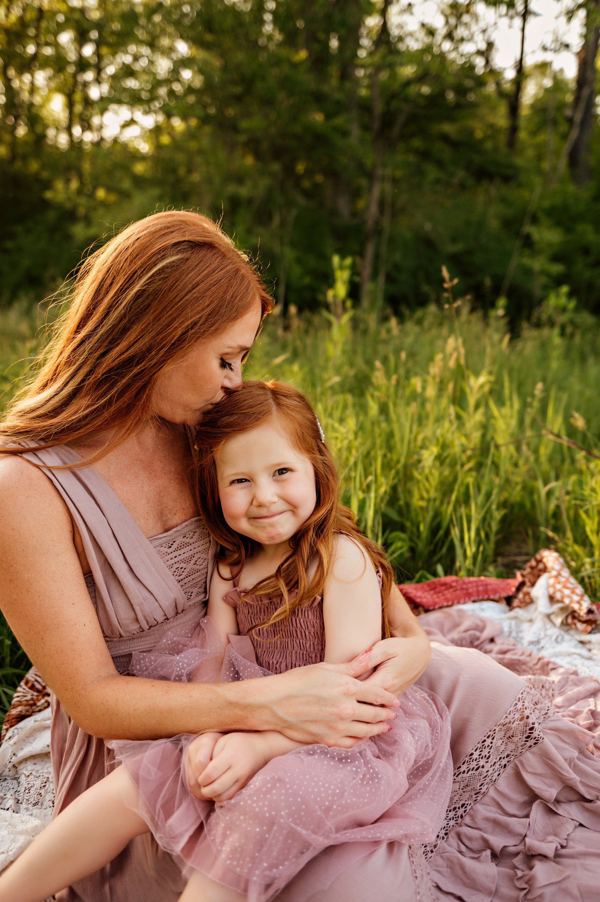 cleveland-ohio-family-photographer-outdoor-sunset-8.jpg