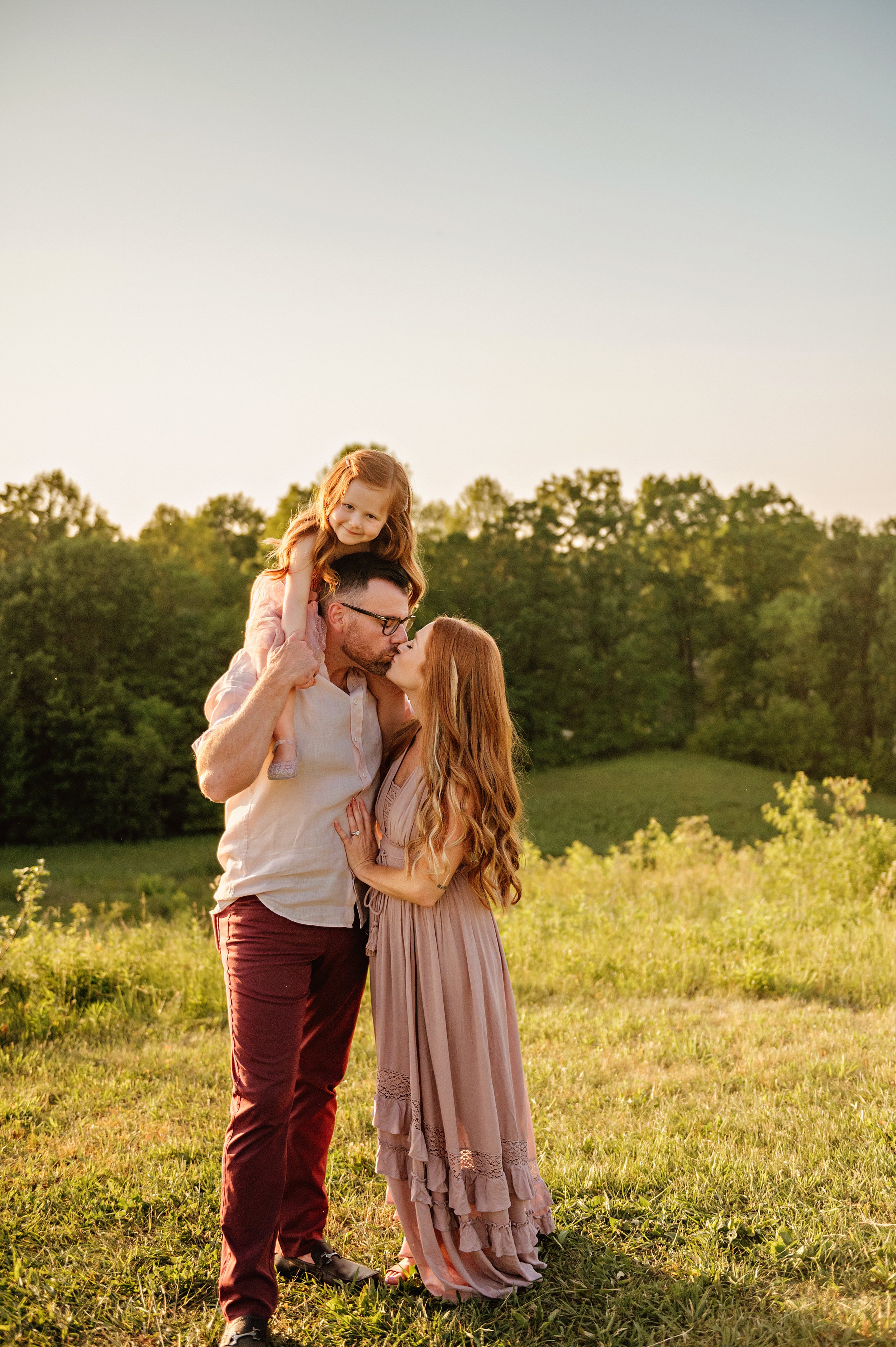 cleveland-ohio-family-photographer-outdoor-sunset-23.jpg