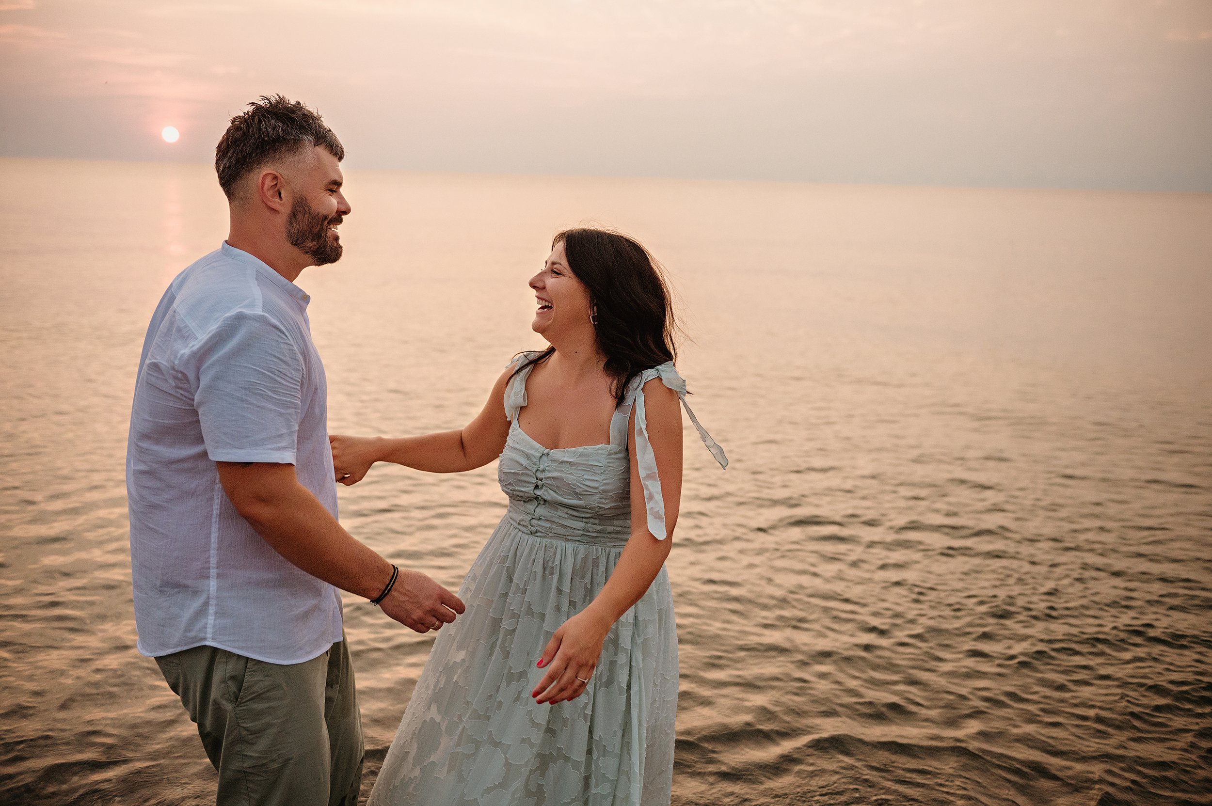 cleveland-ohio-family-photographer-outdoor-sunset-lake-erie-beach-session47.jpg