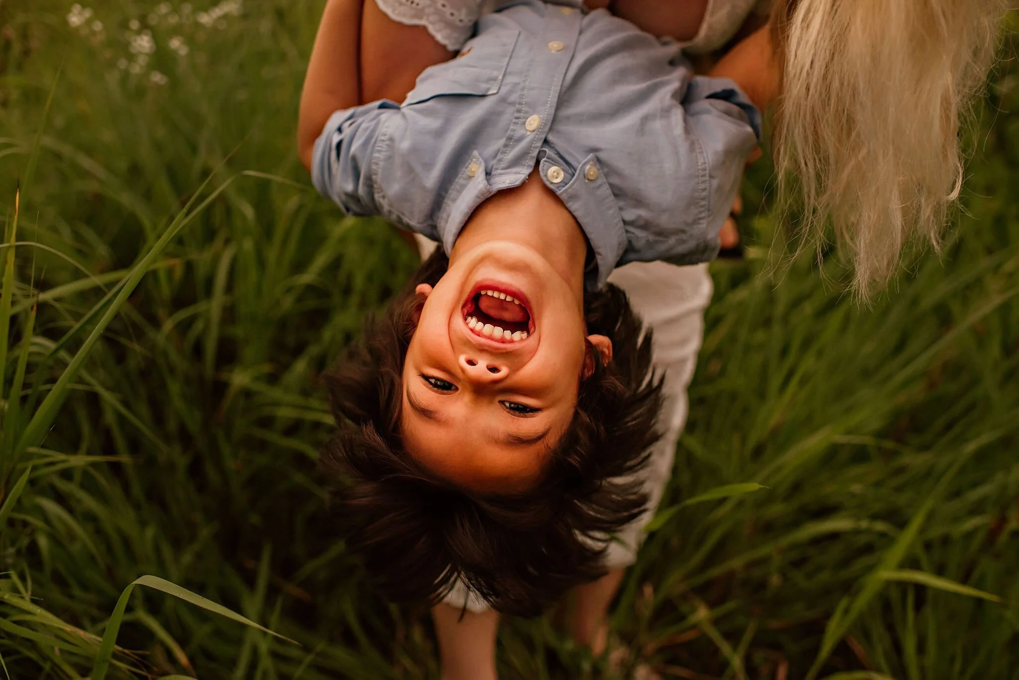 outdoor-family-photo-session-columbus-ohio-lauren-grayson-photography (6).jpeg