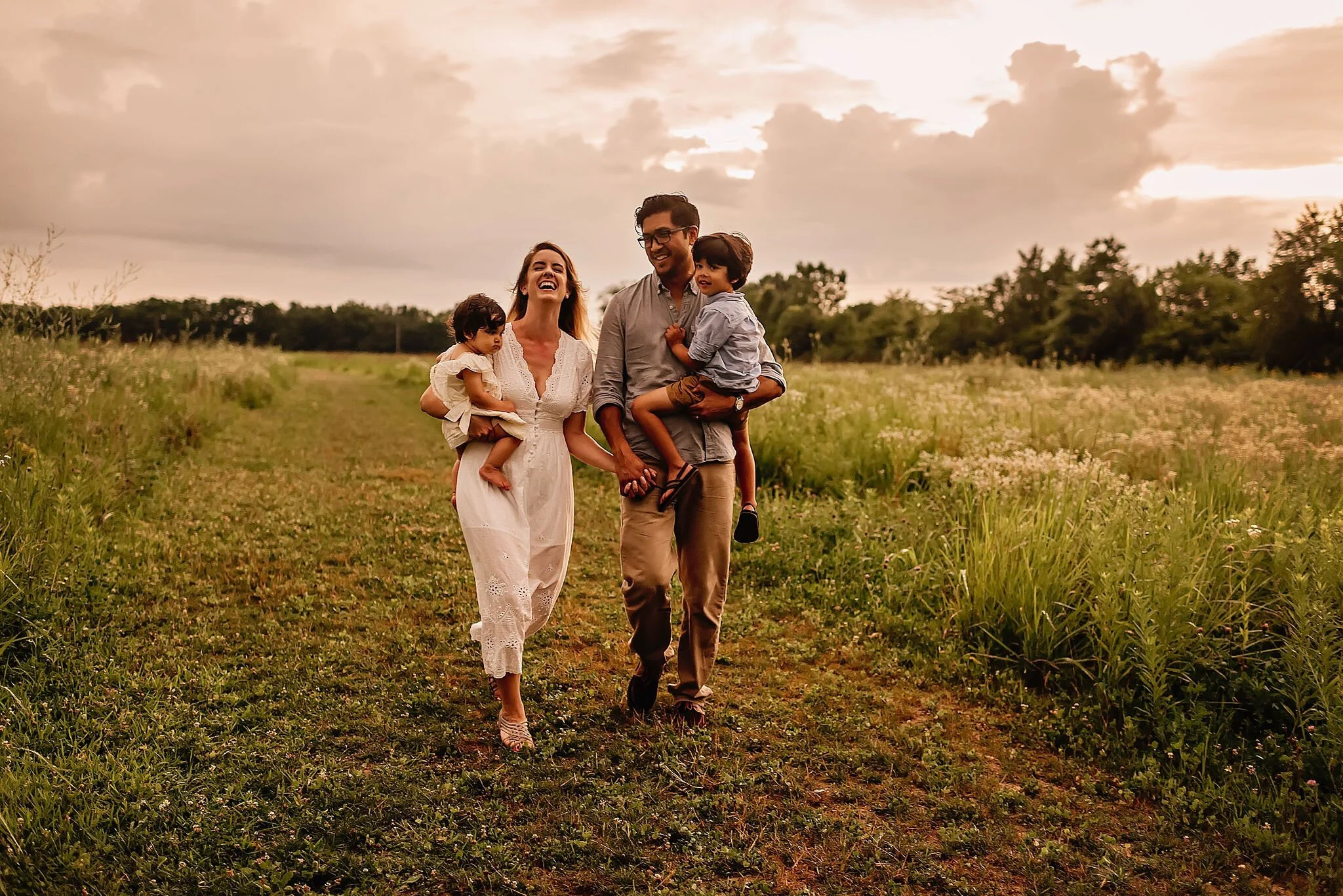 outdoor-family-photo-session-columbus-ohio-lauren-grayson-photography (10).jpeg
