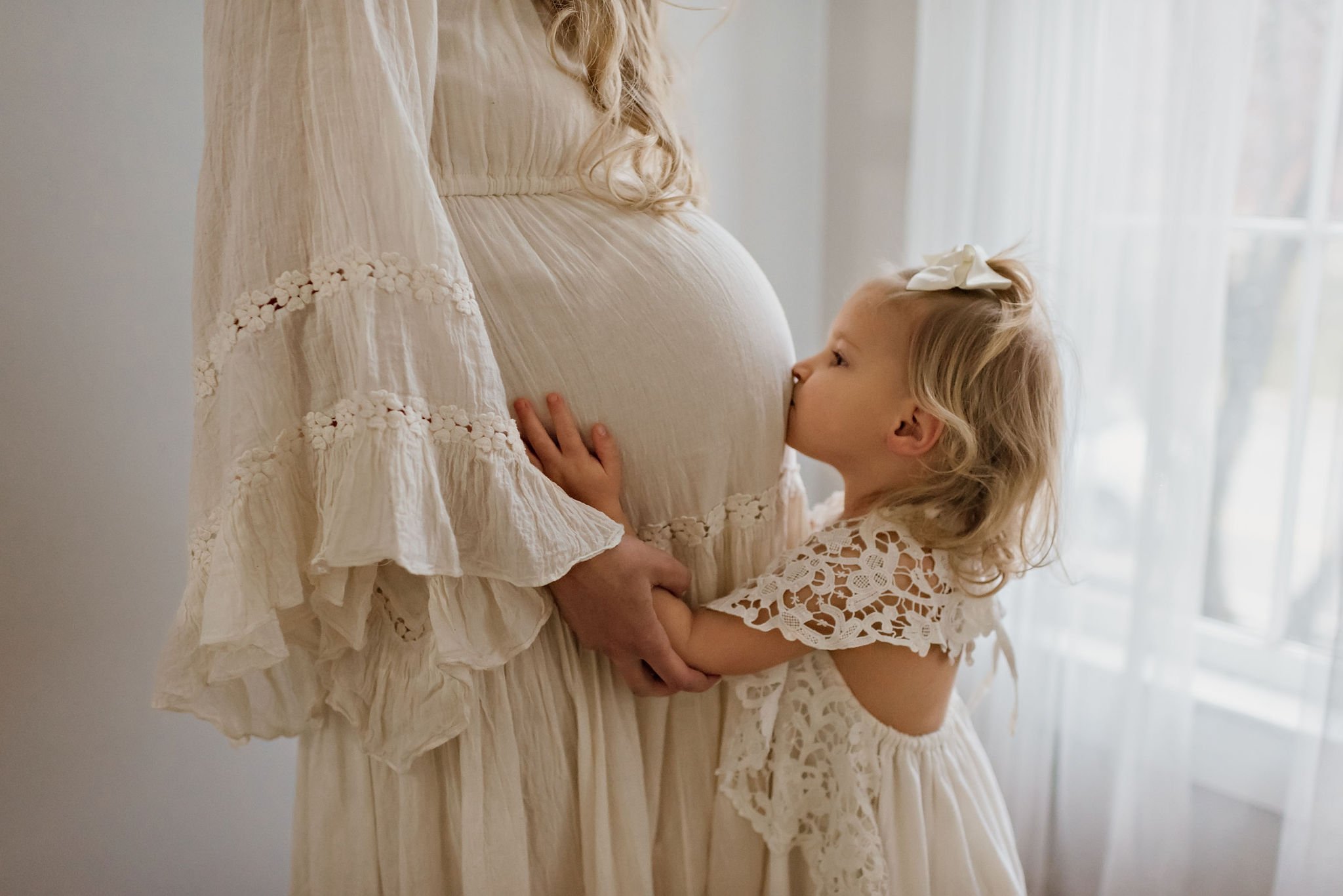 medina-ohio-studio-maternity-photography-family-session-4.jpeg