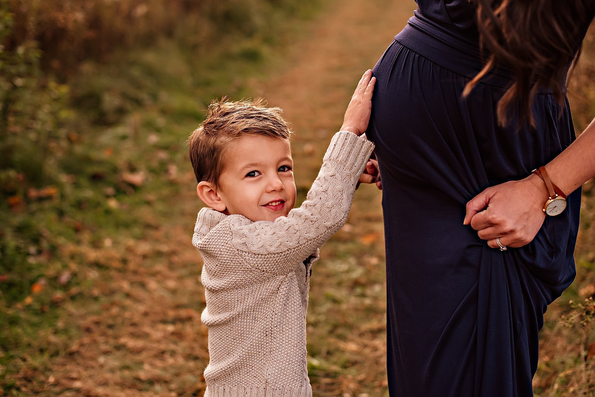 medina-ohio-family-maternity-session-outdoor-sunset-fall-lauren-grayson-photography_0186.jpeg