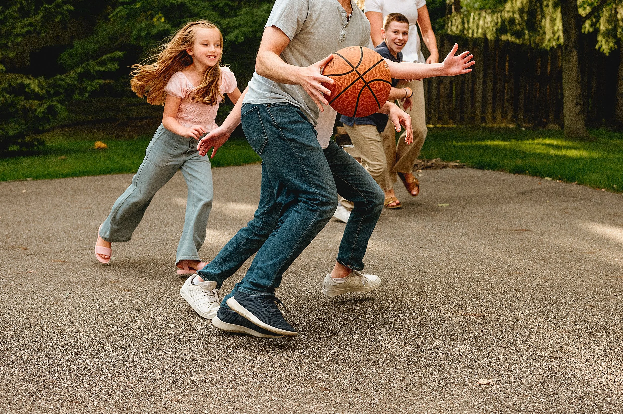 At Home Family Photos with Older Kids in Cleveland, Ohio