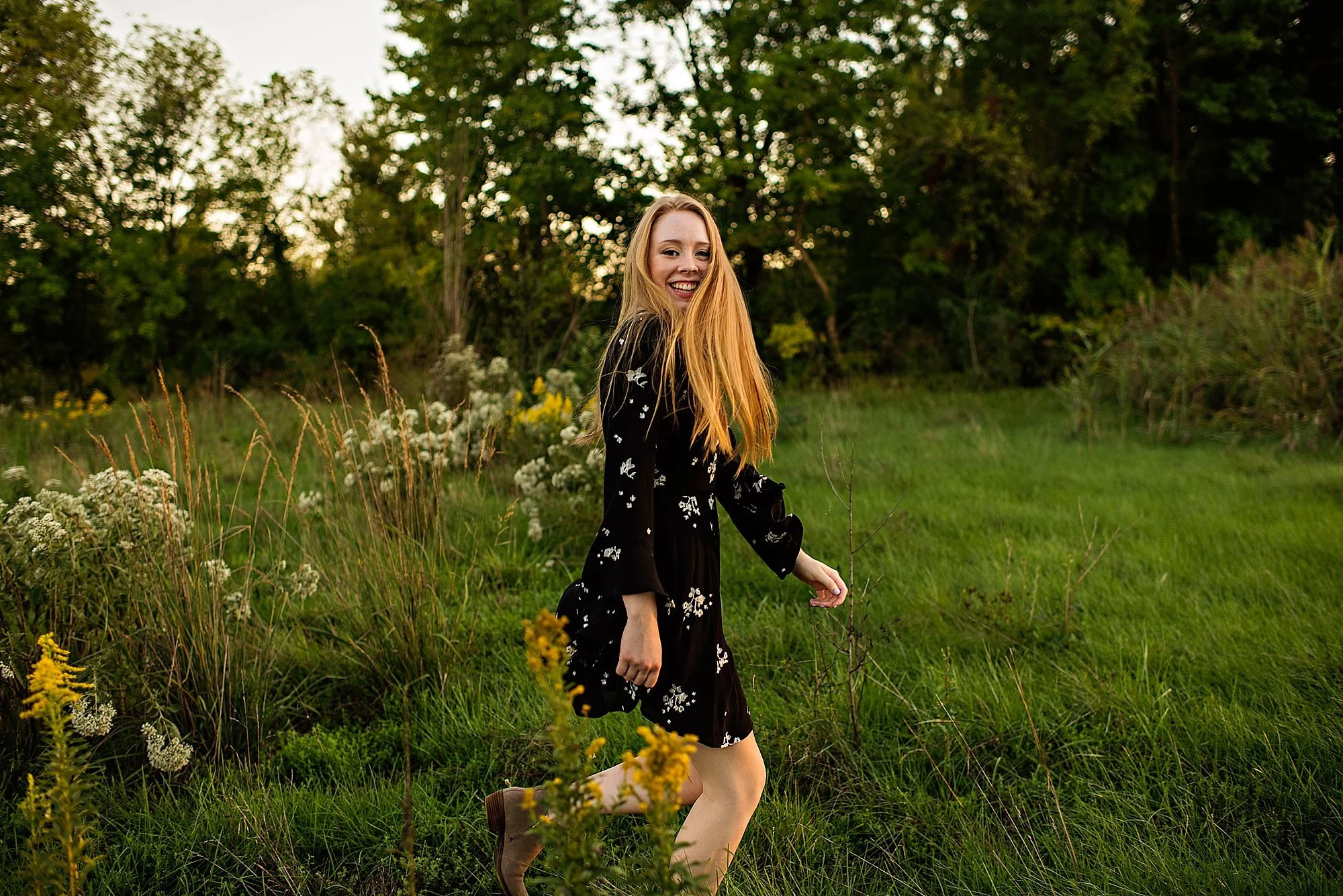 lauren-grayson-akron-ohio-cleveland-senior-photographer-thuressa_0034.jpeg