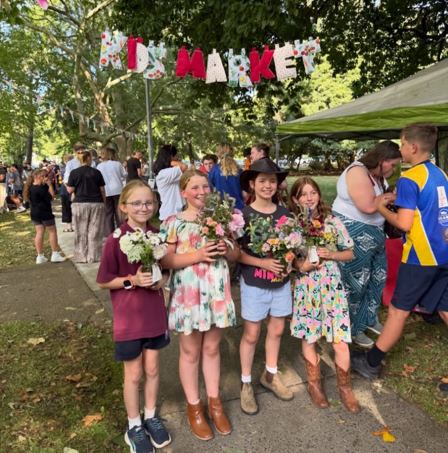 Community has always been at the heart of the Warragul Farmers Market. 🧺✨

We know that right now, things are feeling a bit different. With the rising cost of living and fuel prices hitting home, we know many in our community are feeling the pinch. 
