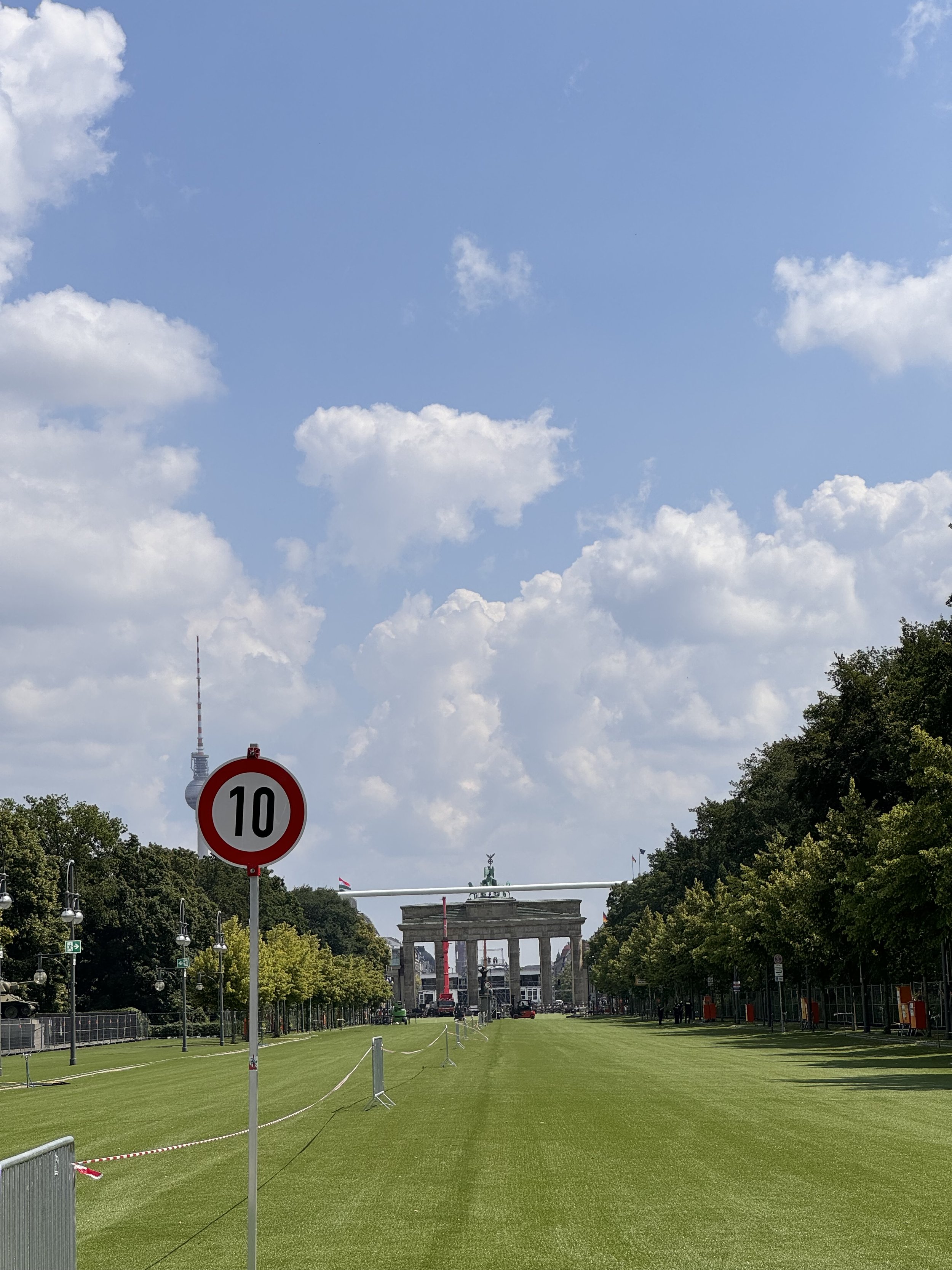 brandenburger tor 6-1.jpeg