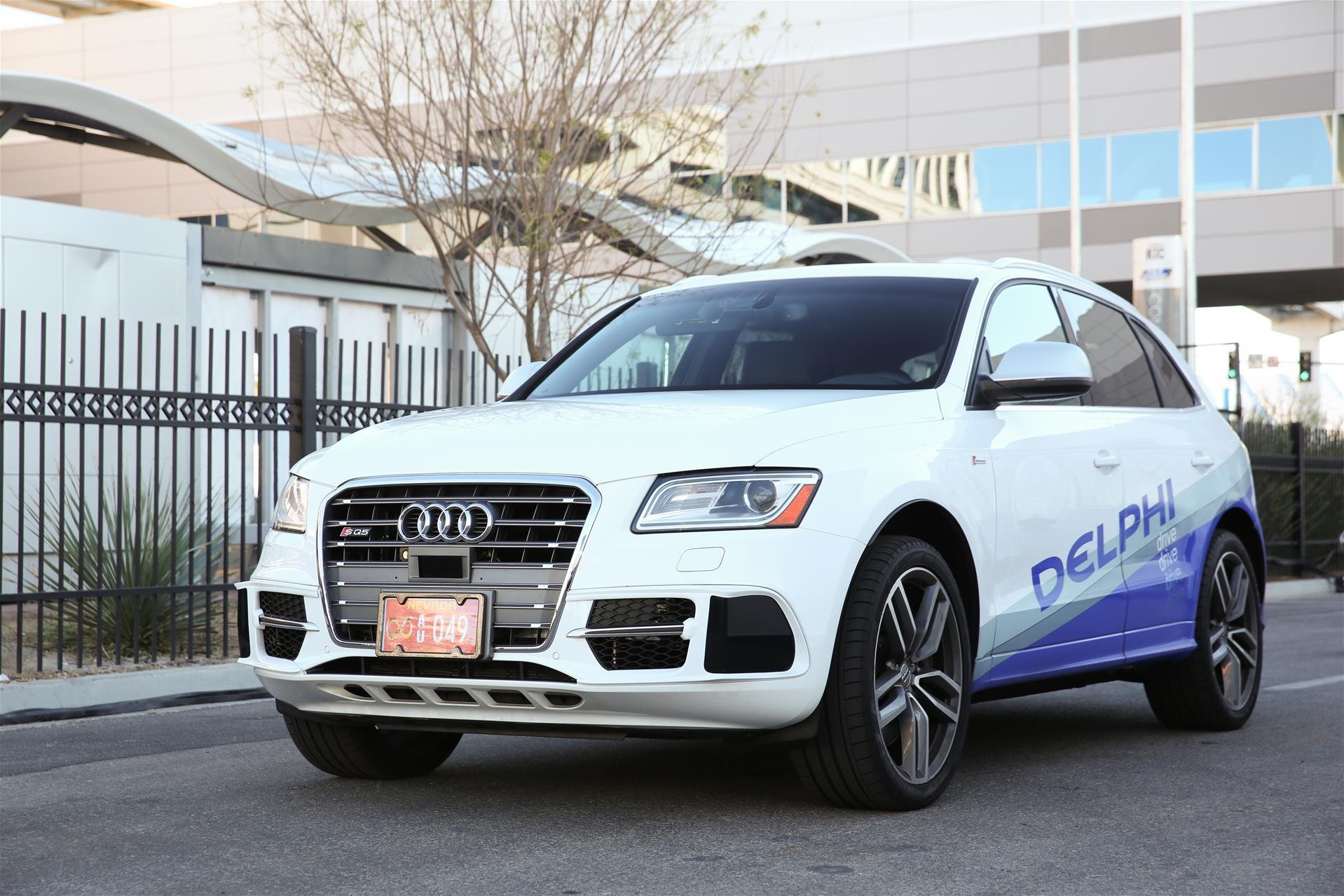 sq5-equipped-automated-driving-vehicle.jpg