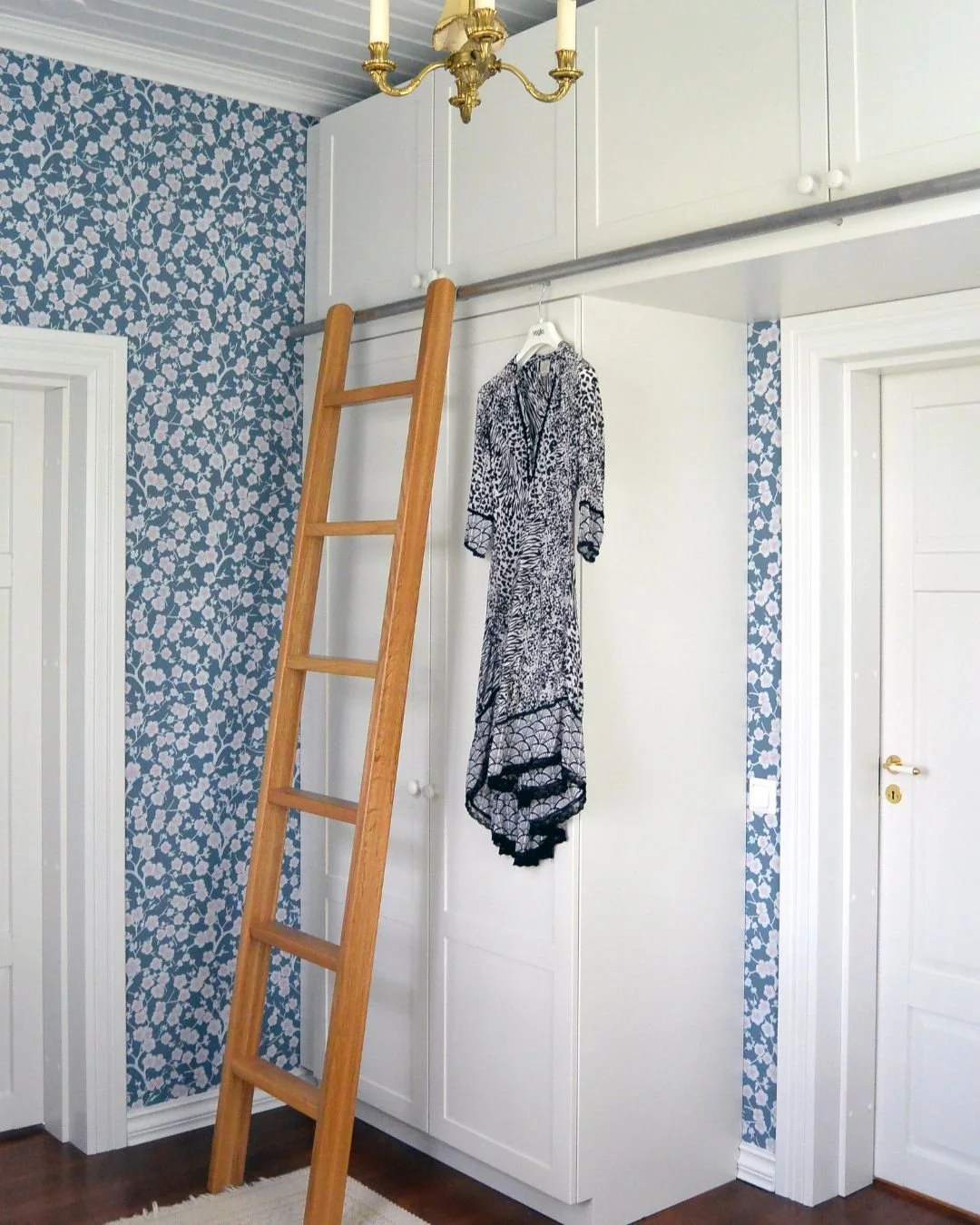 Jokaisella kodilla on oma tunnelmansa. Tied&auml;tk&ouml; mist&auml; tunnelma muodostuu? Toki ennen kaikkea siit&auml; ketk&auml; kodissa asuu, mutta ootko miettinyt my&ouml;s seuraavaa... Sis&auml;tilojen tunnelma muodostuu monesta tekij&auml;st&aum