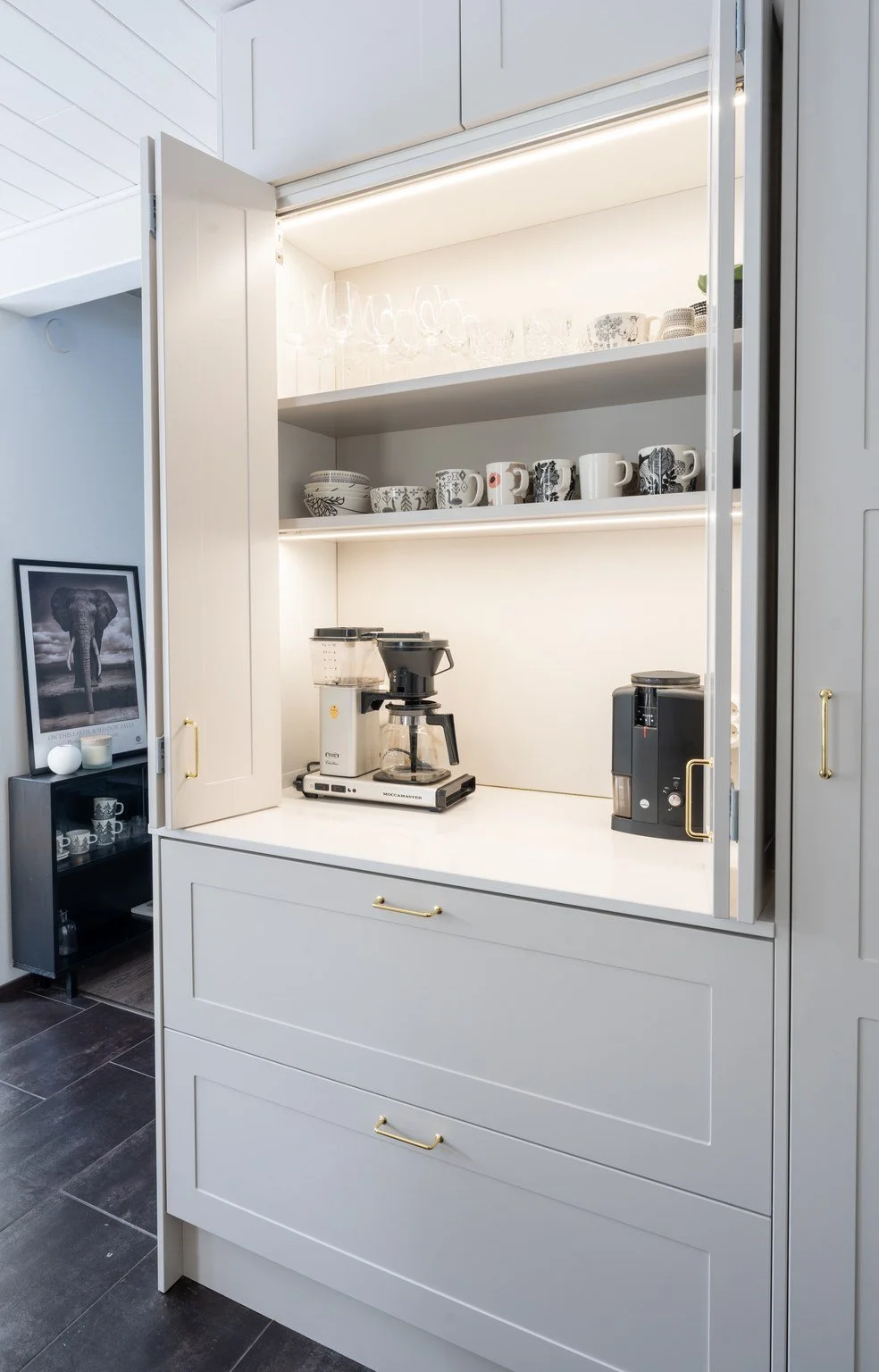 Valkoinen keittiö 6.jpg