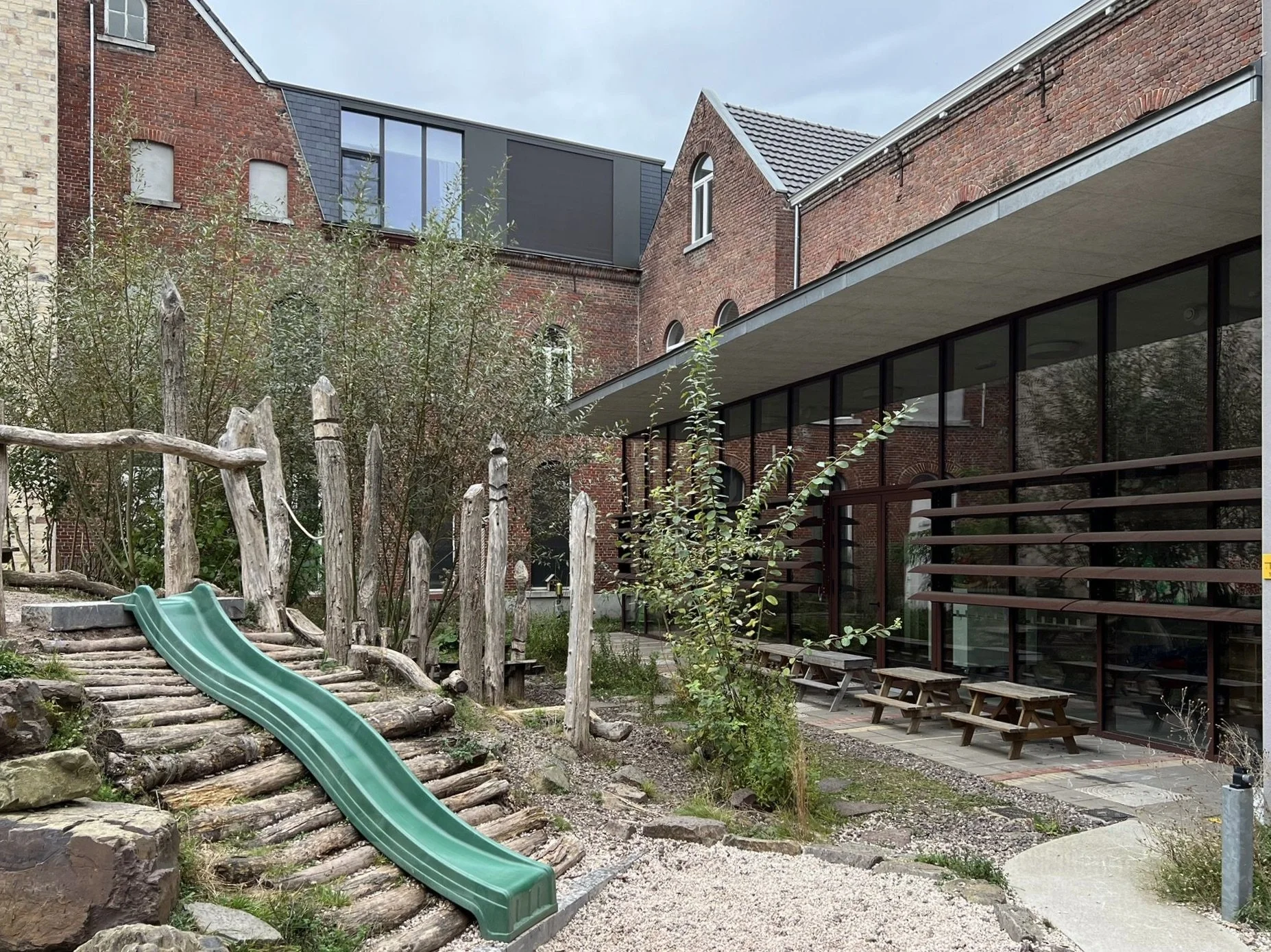 KLOOSTERVLEUGEL PALEIS DIEPENBEEK