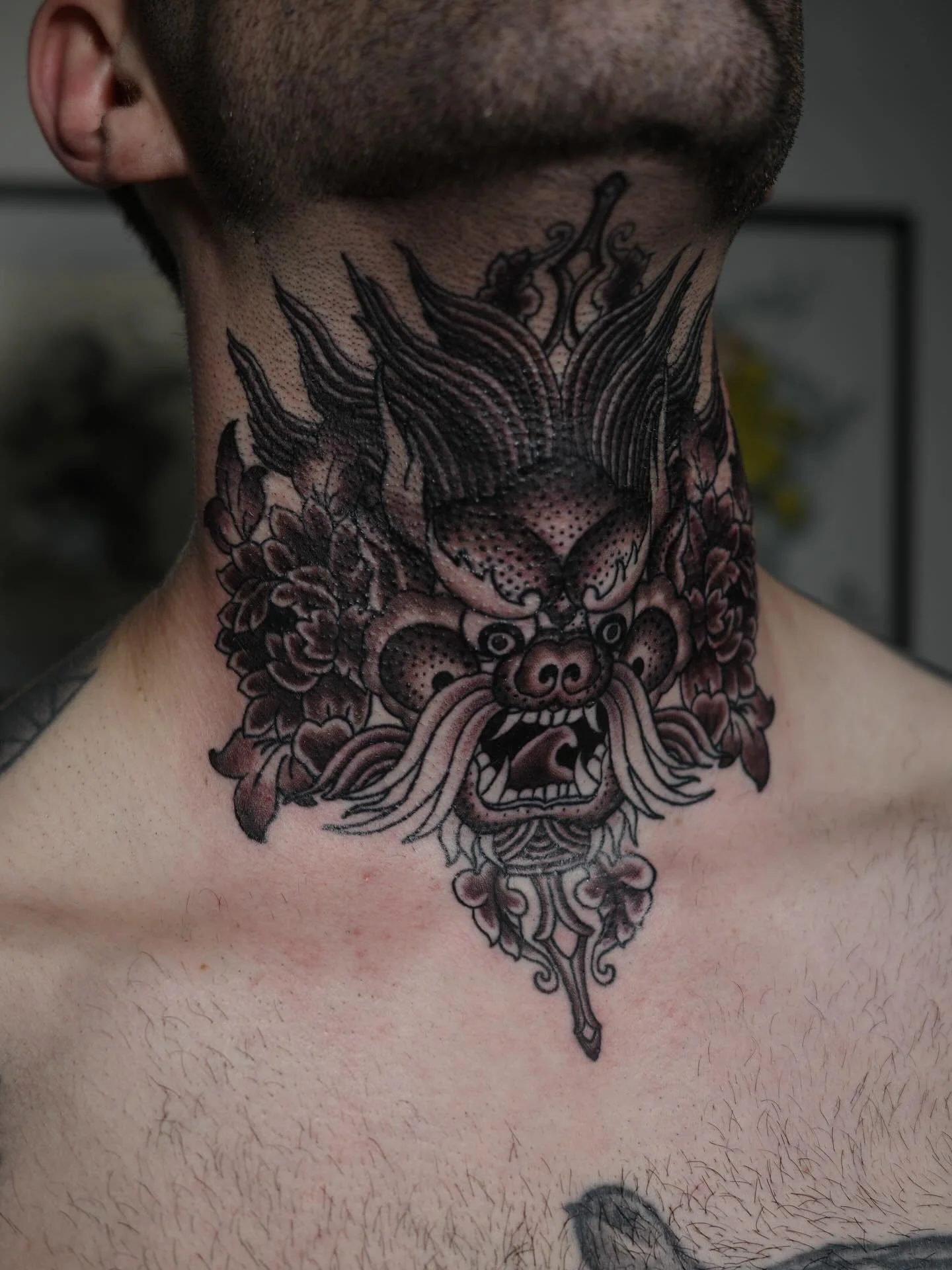Black and white animal tattoo in neck - Tattoo in Luxembourg