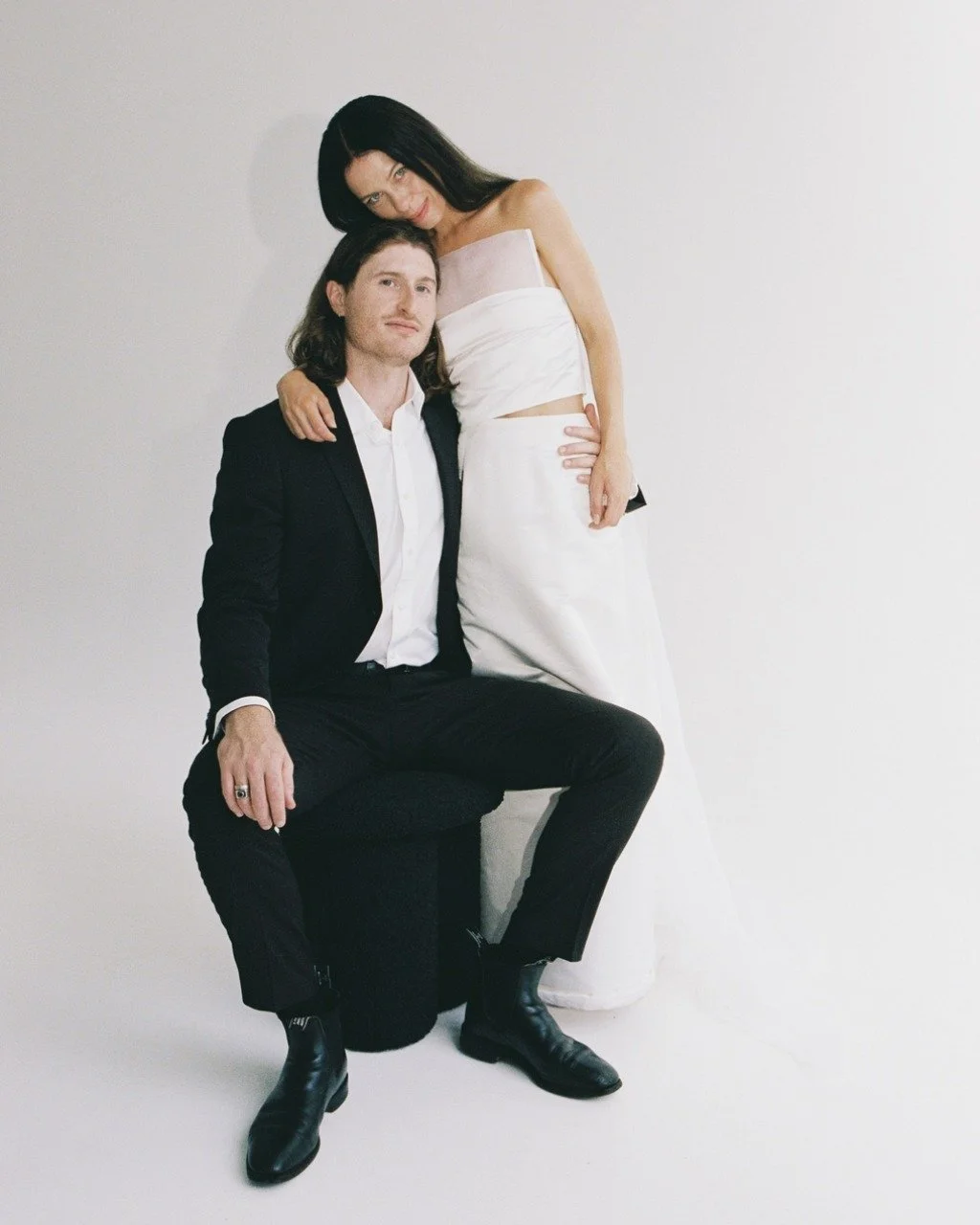 Studio creative session in between the festivities with newly weds Laura and Pete. A special option for those looking for timeless and minimal couple imagery or the perfect back up for wet weather!

Captured on film by @cedar_shoots
Studio @blancstud