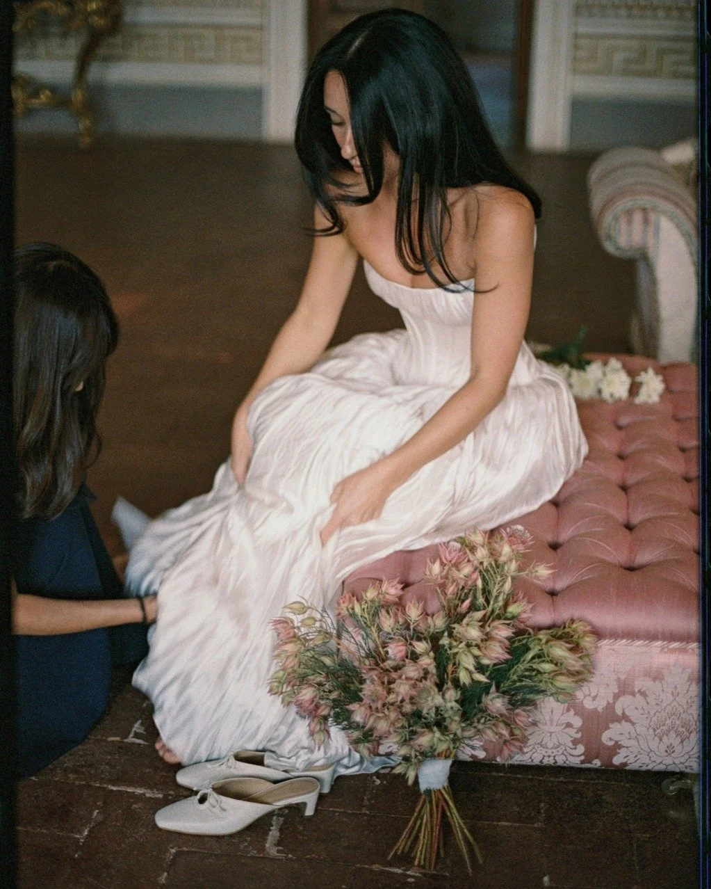 From Tuscany, with love. Behind the scenes of the most special morning of Amy and Jono's wedding, makeup and getting ready captured on film by @cedar_shoots at @villabuonvisi in Lucca, Italy

Cedar is available for international location weddings for